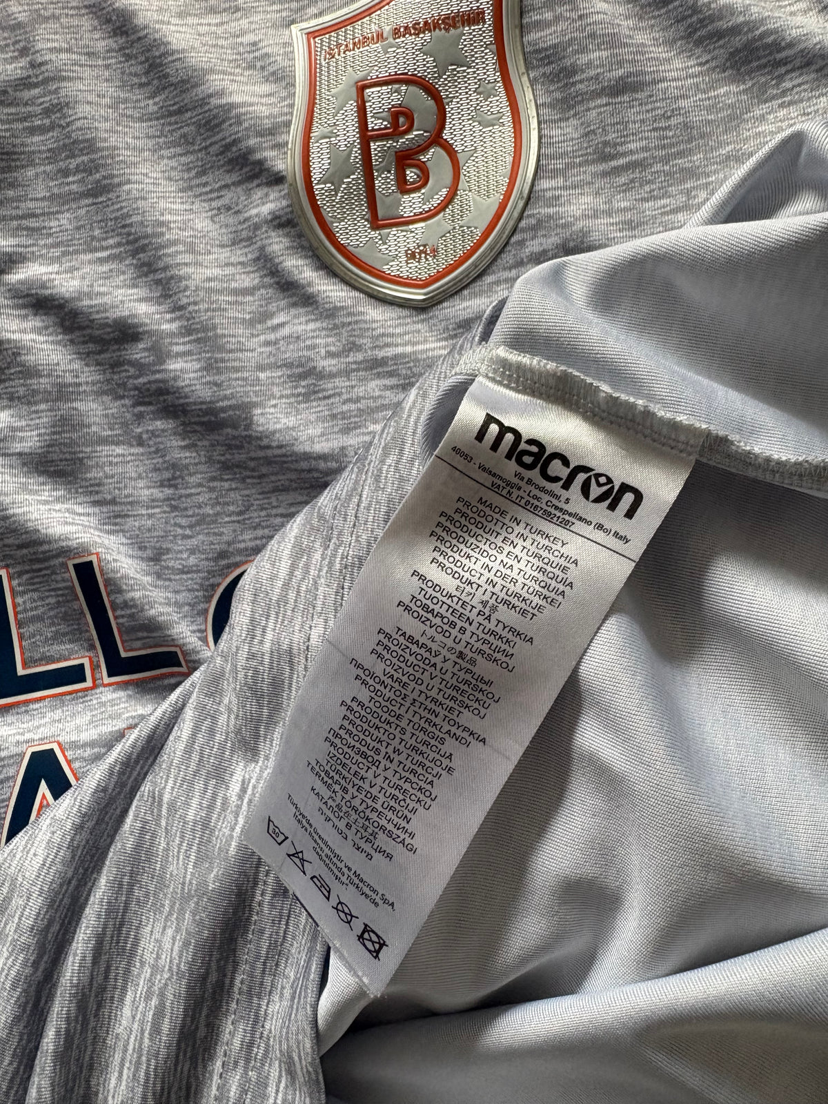 Istanbul Basaksehir Third Shirt 2019/20 (M)