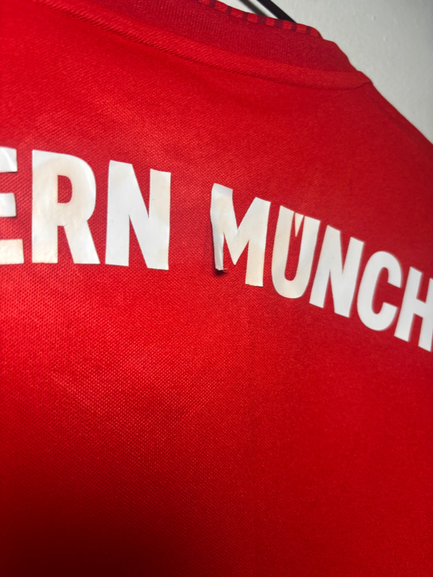 Bayern Munich Home Shirt 2018/19 (S)
