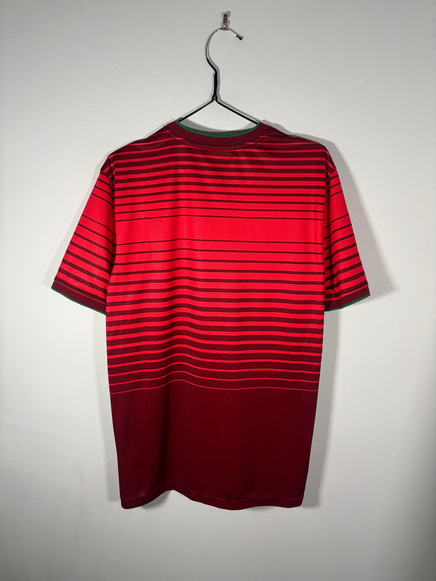 Portugal Home Shirt 2014 (L)