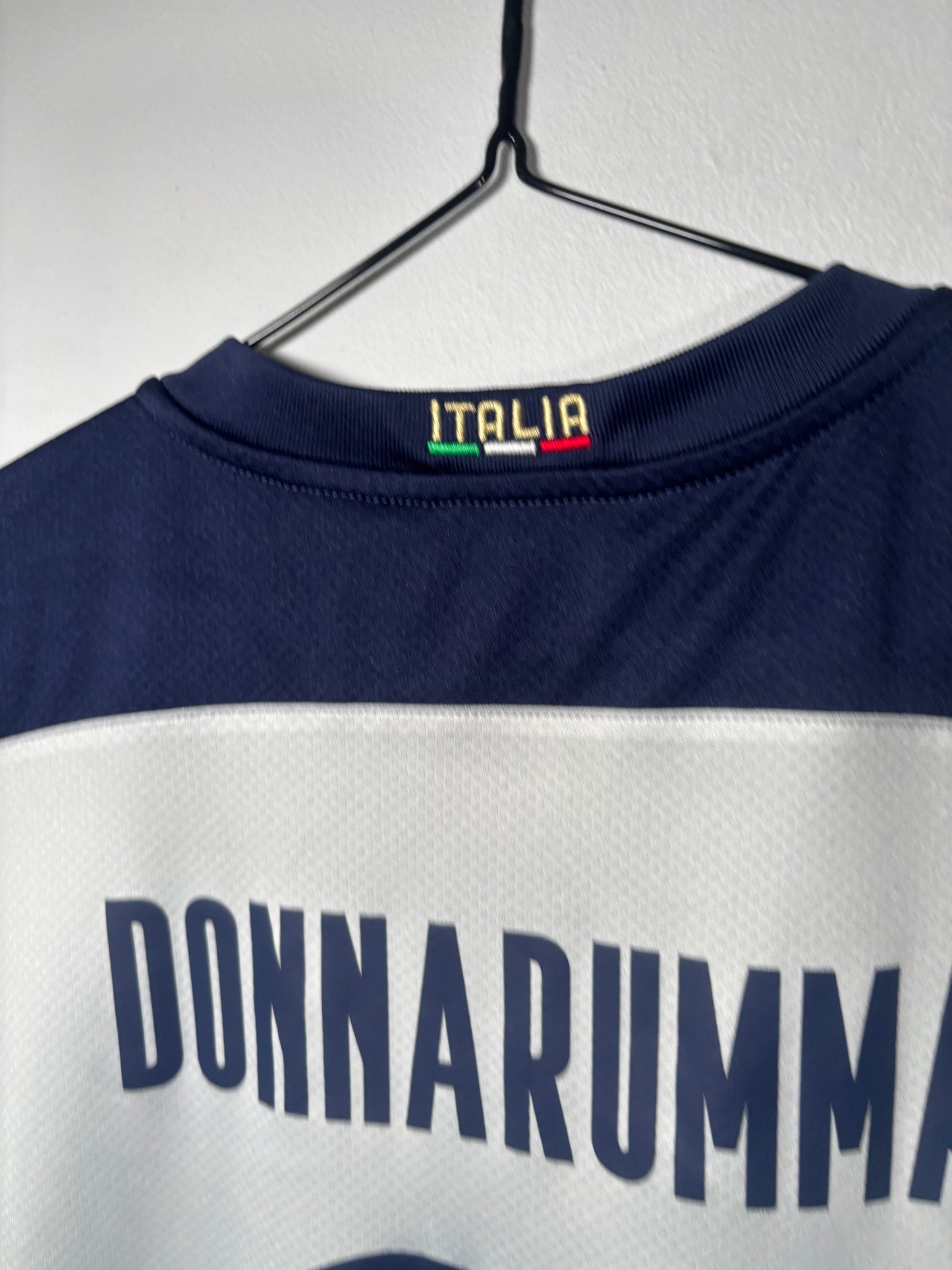 Italy Goalkeeper Shirt 2020 Donnaruma (S)