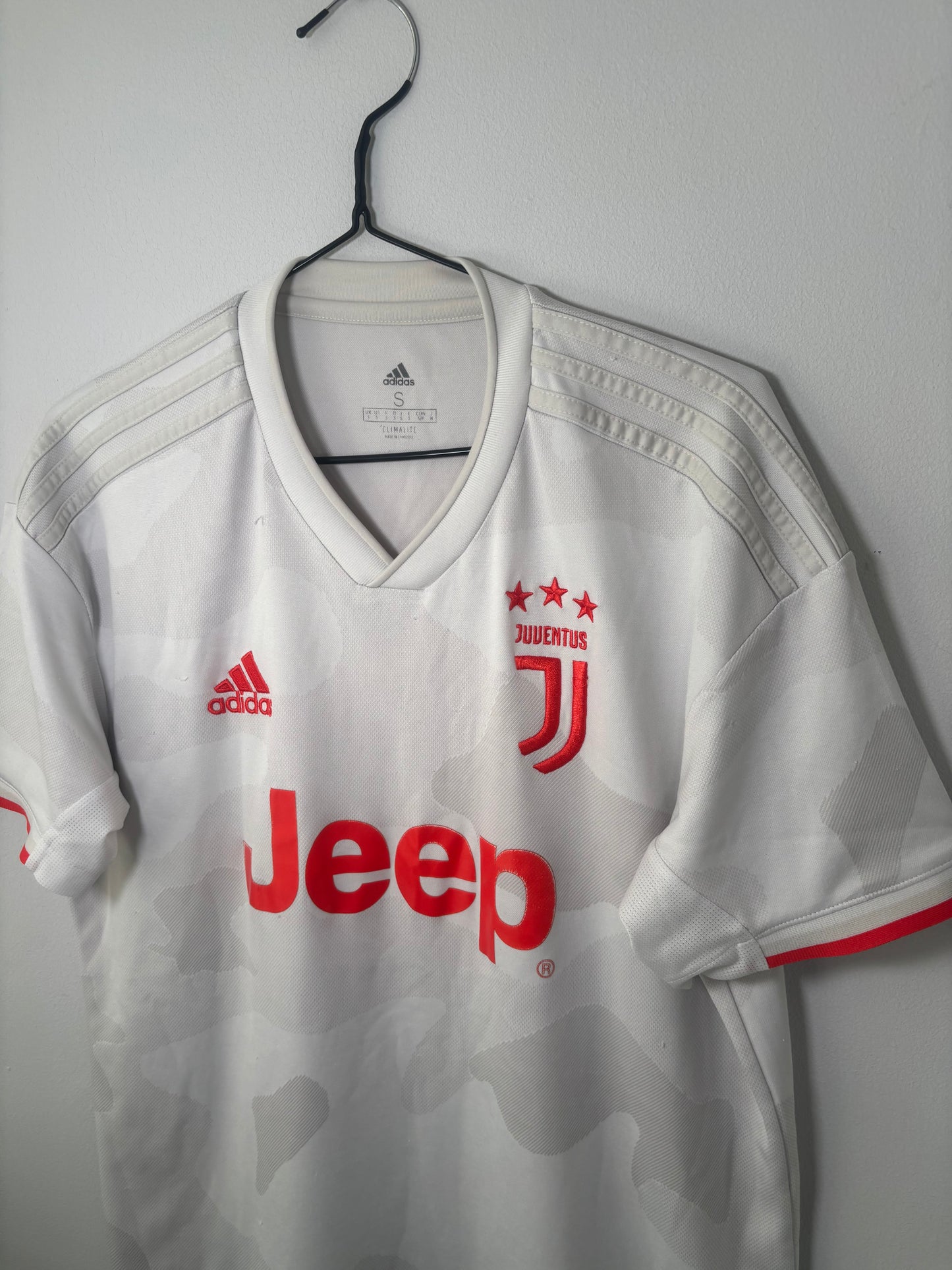 Juventus Away Shirt 2019/20 (S)