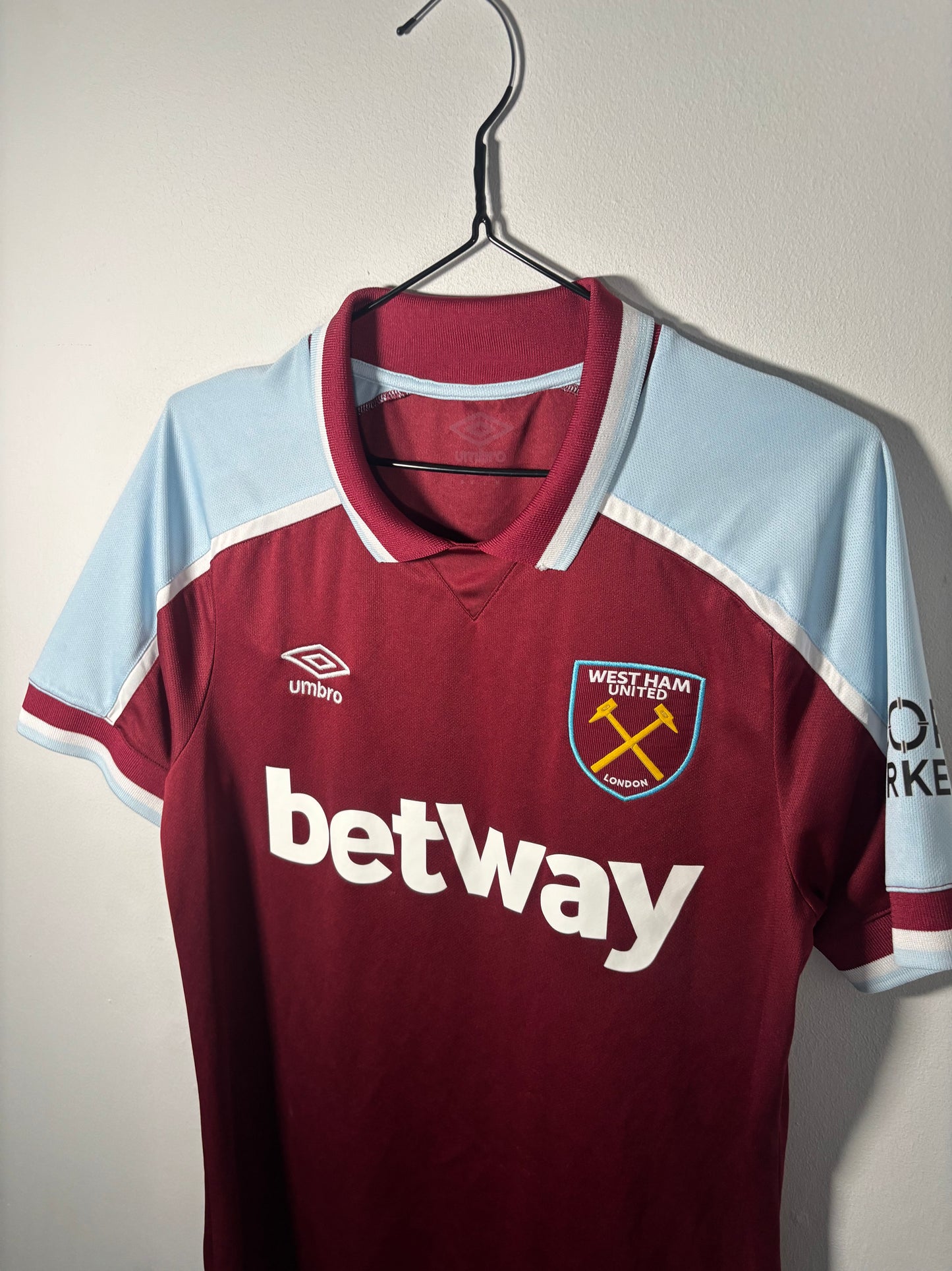 West Ham United Home Shirt 2021/22 (M)