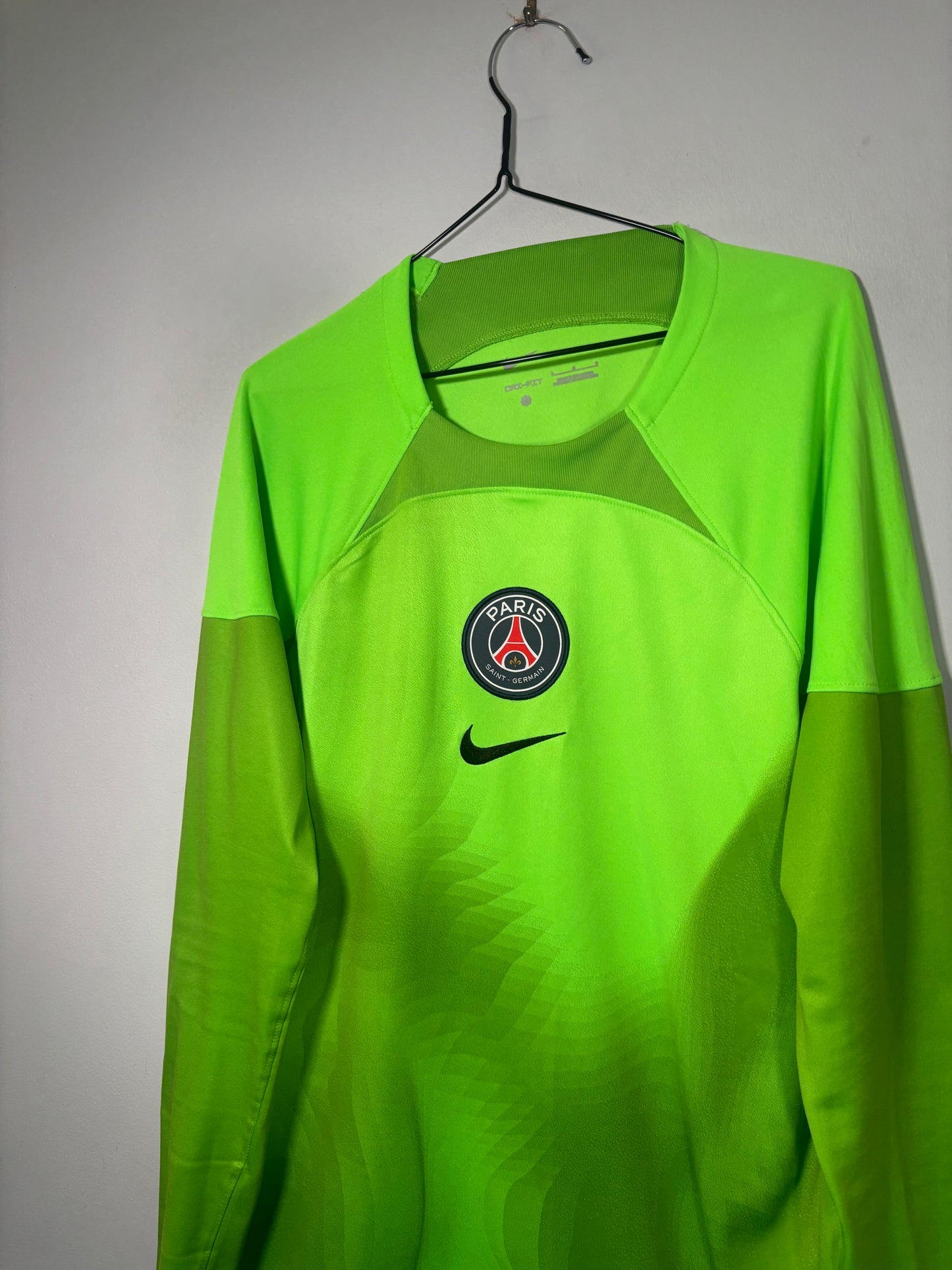 PSG Goalkeeper Shirt 2022/23 (L)