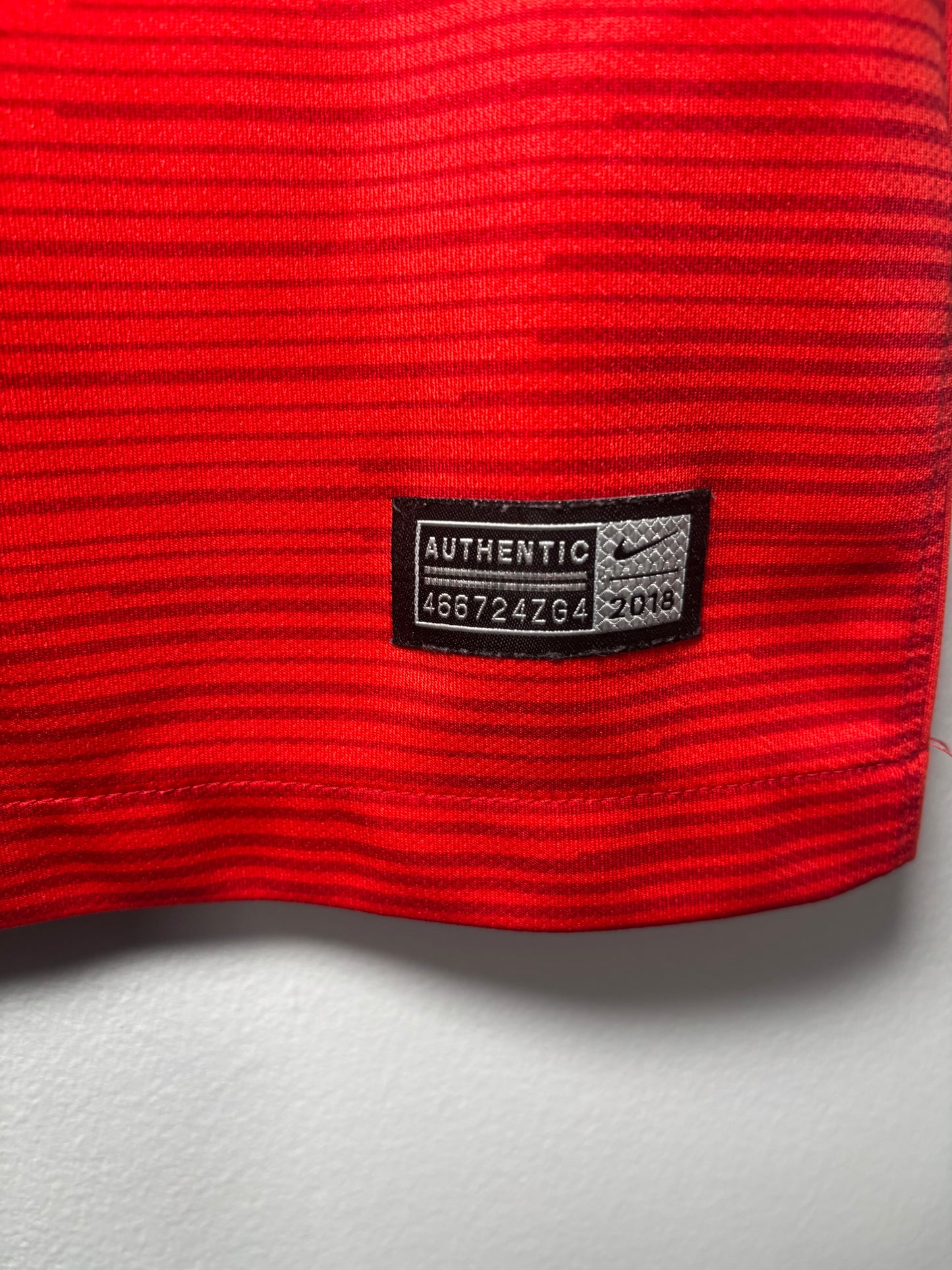 England Away Shirt 2018 (S)
