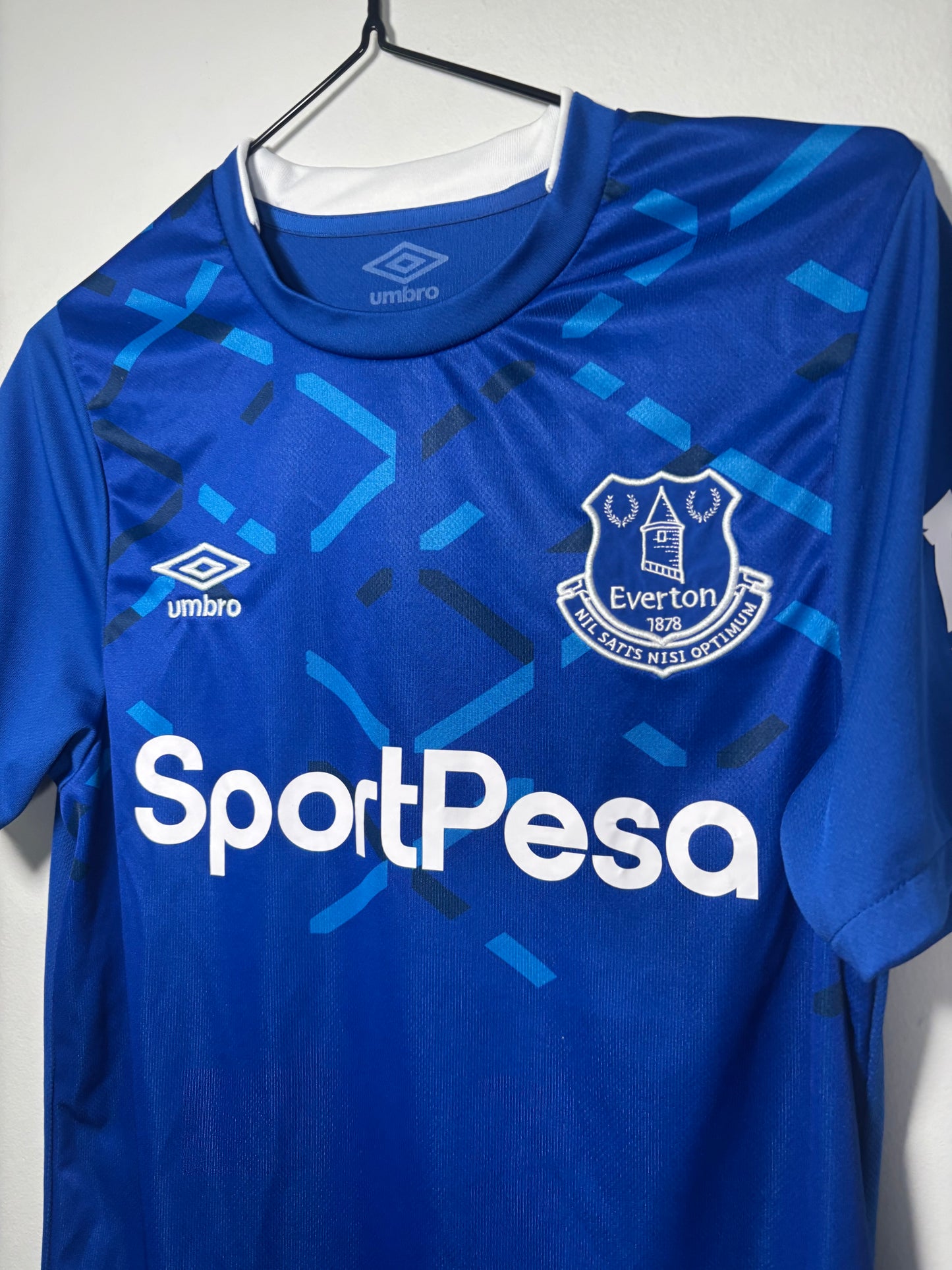 Everton Home Shirt 2019/20 (S)