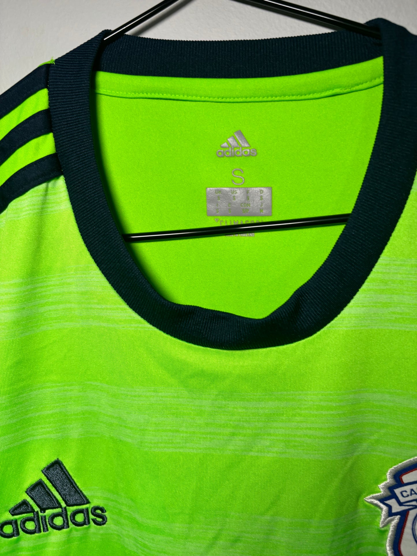 Cardiff City Away Shirt 2017/18 (S)