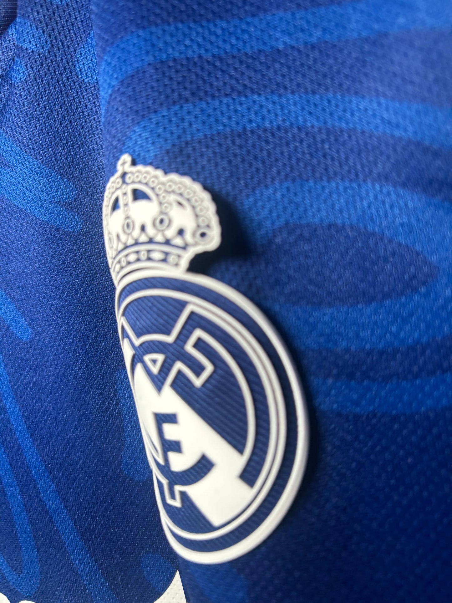 Real Madrid Away Shirt 2021/22 (S)