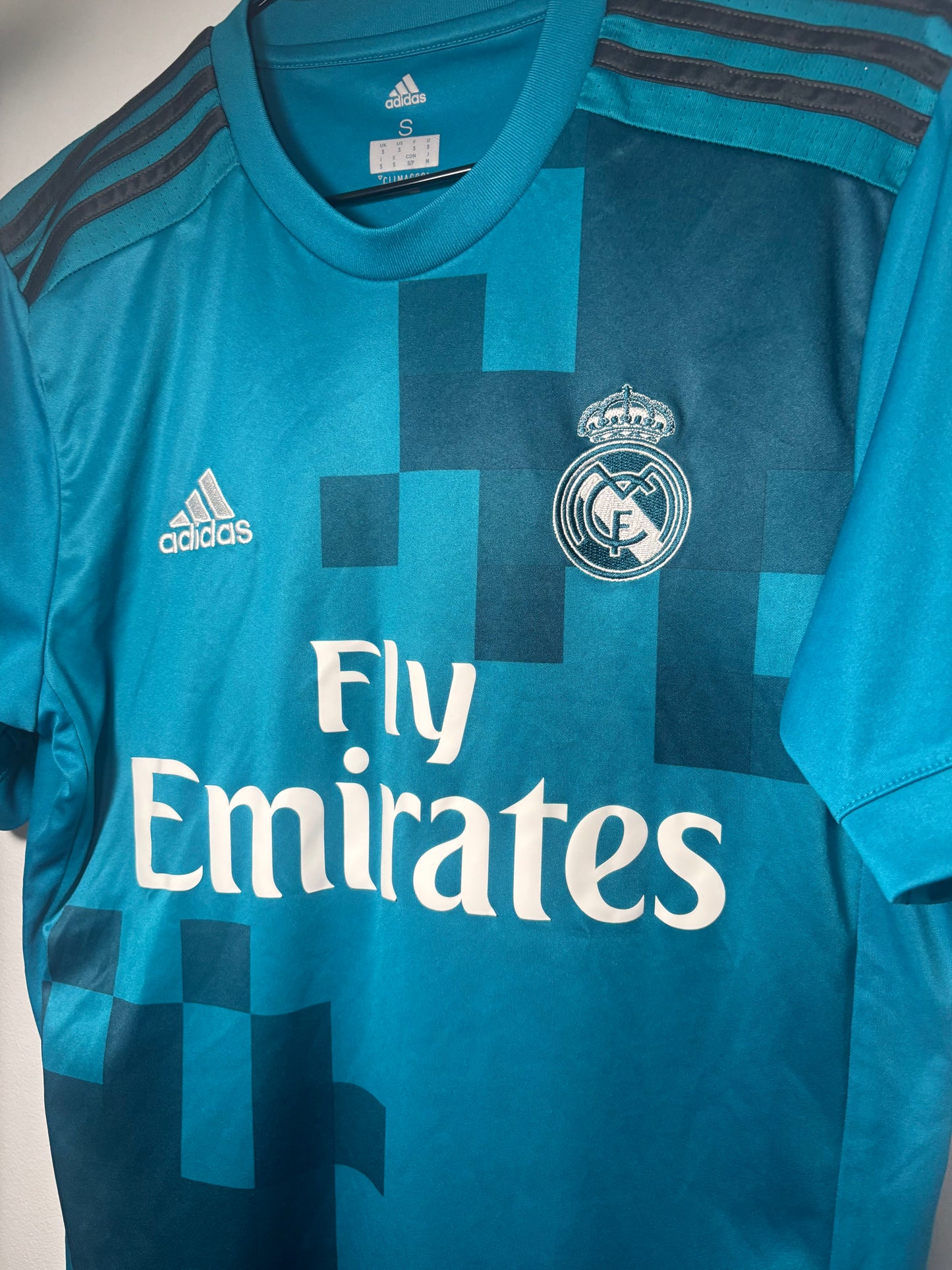 Real Madrid Third Shirt 2017/18 (S)