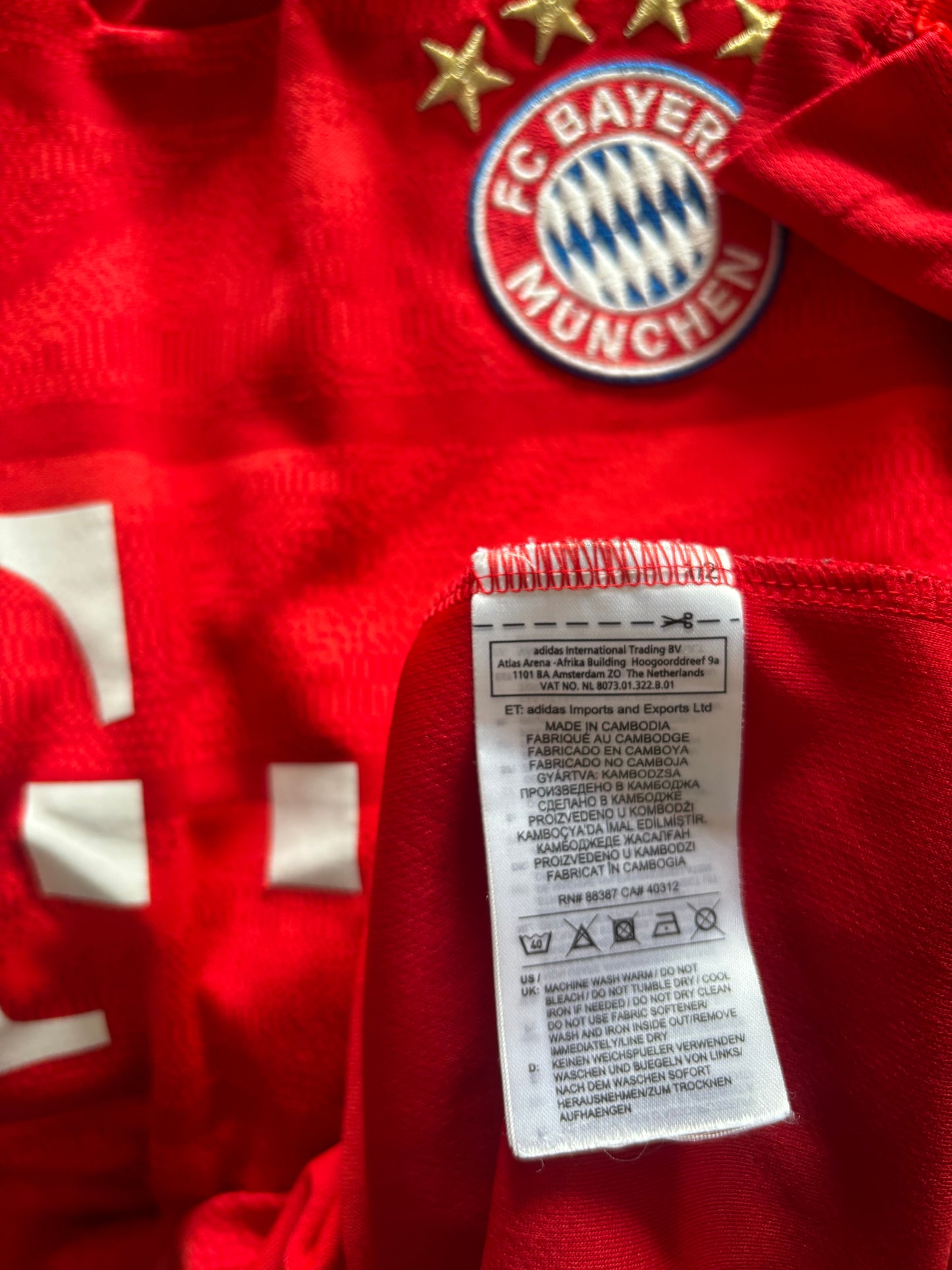 Bayern Munich Home Shirt 2019/20 (M)