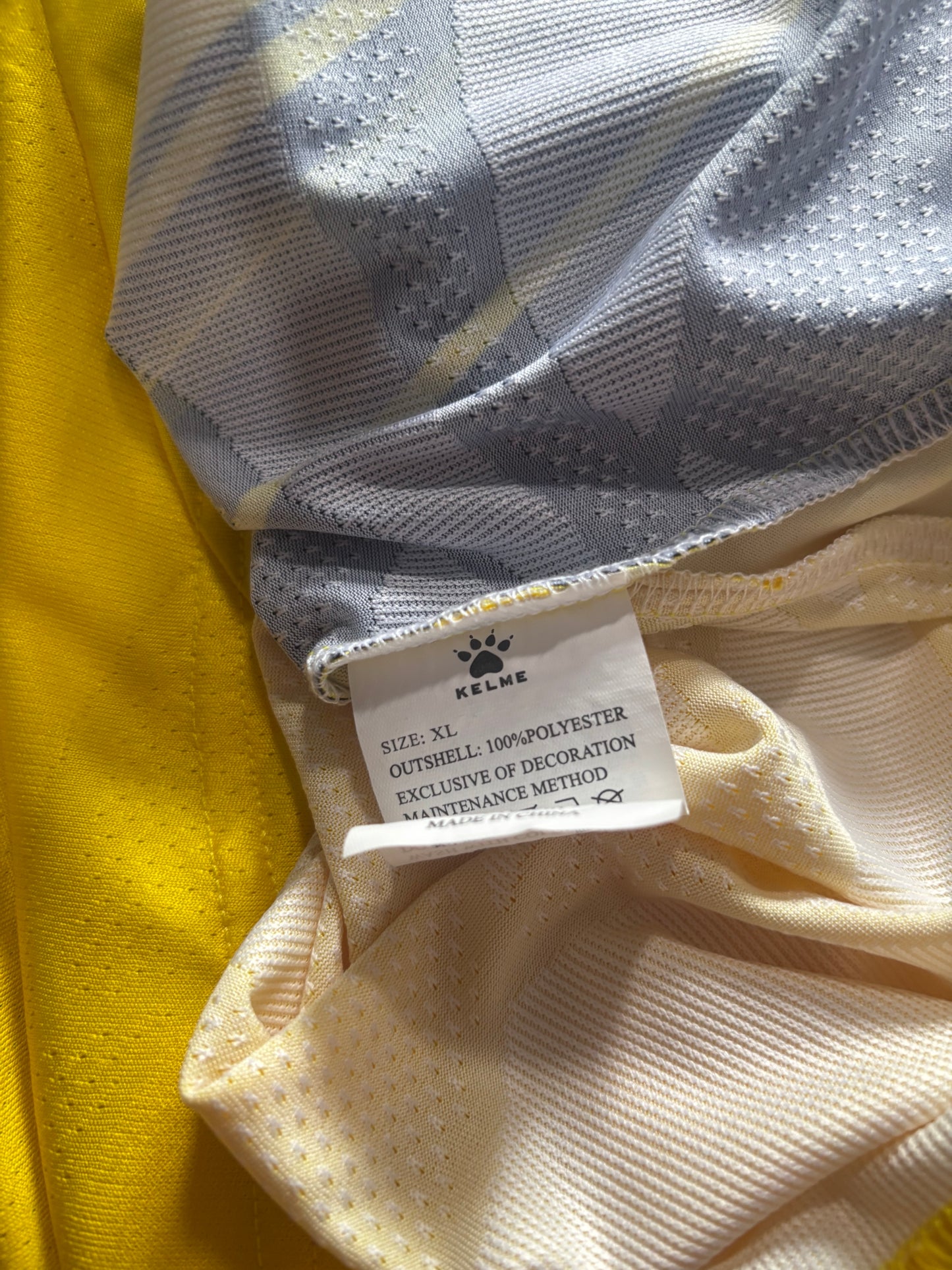 Watford Home Shirt 2023/24 Dennis (XL)