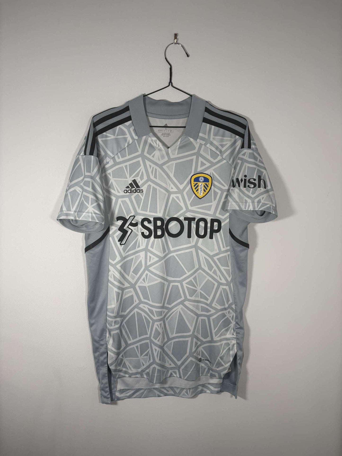 Leeds United Goalkeeper Shirt 2022/23 (S)