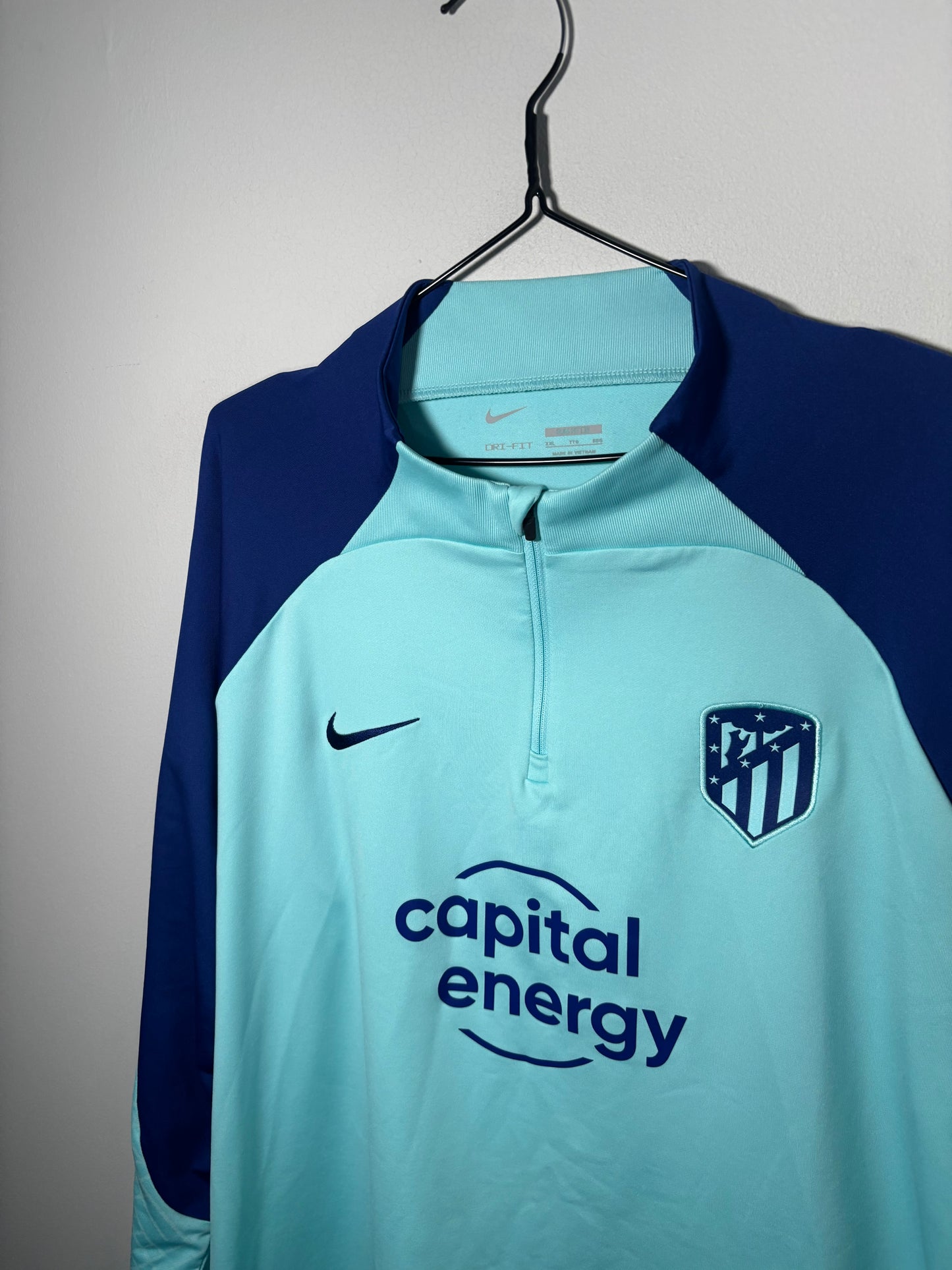 Atletico Madrid Training Shirt 1/4 Zip (XXL)