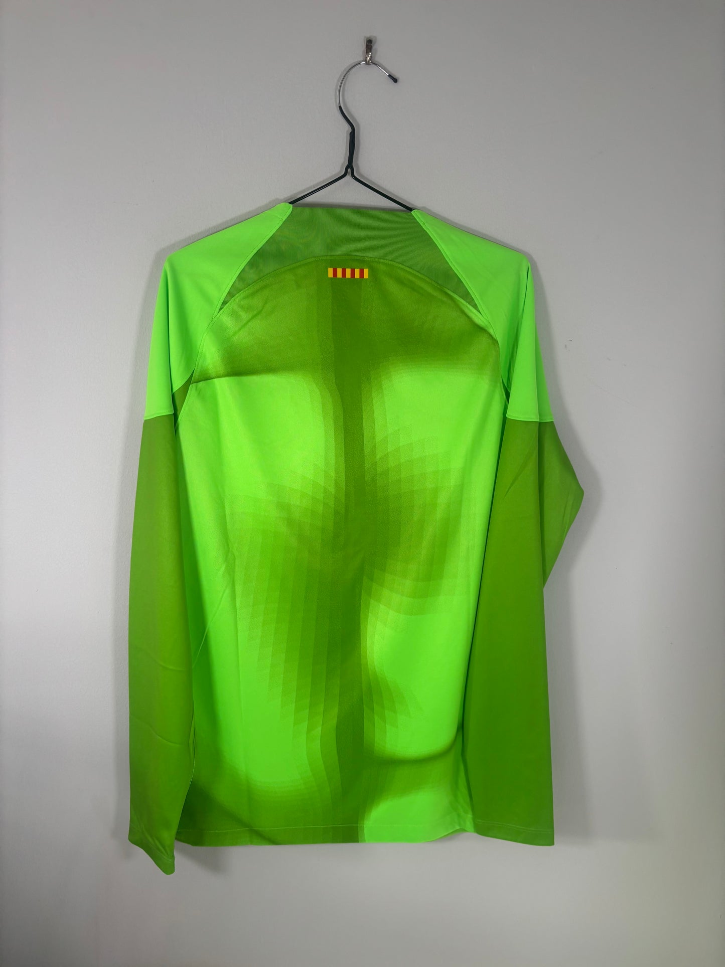 Barcelona Goalkeeper Shirt 2022/23 (M)
