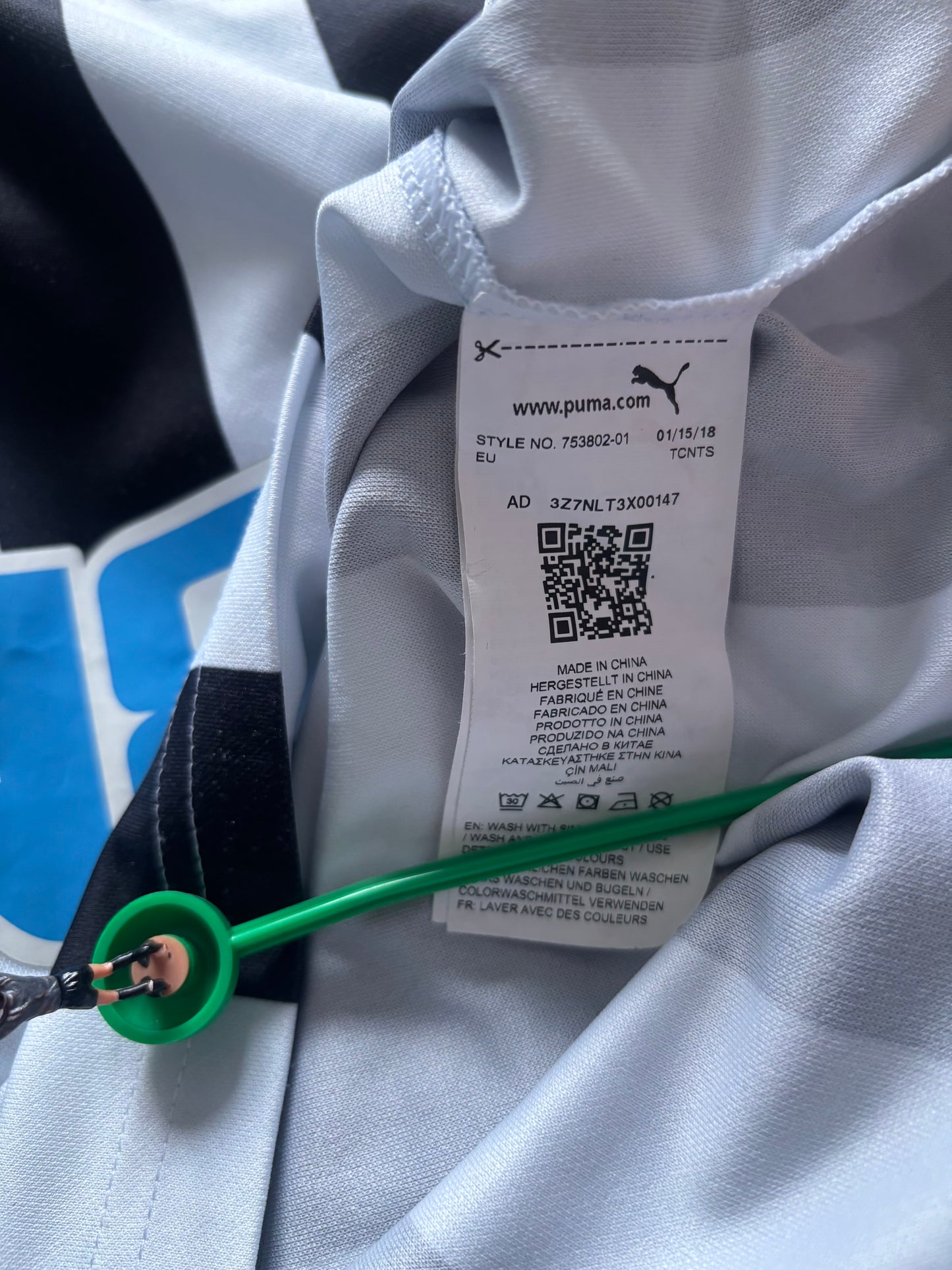 Newcastle United Home Shirt 2018/19 (S)