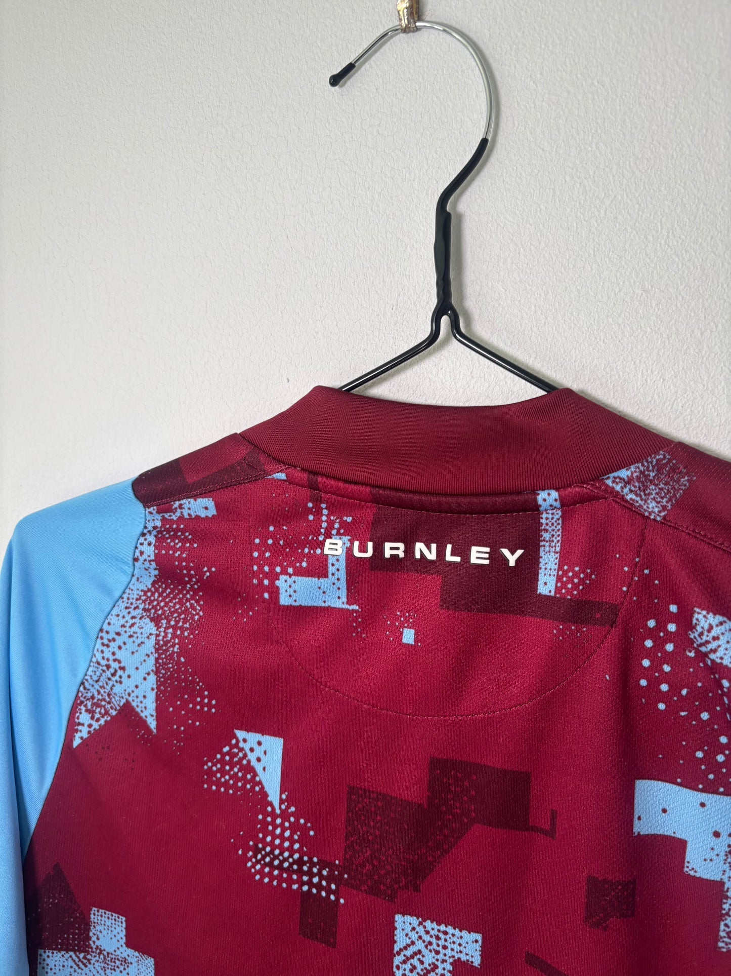 Burnley Home Shirt 2022/23 (S)