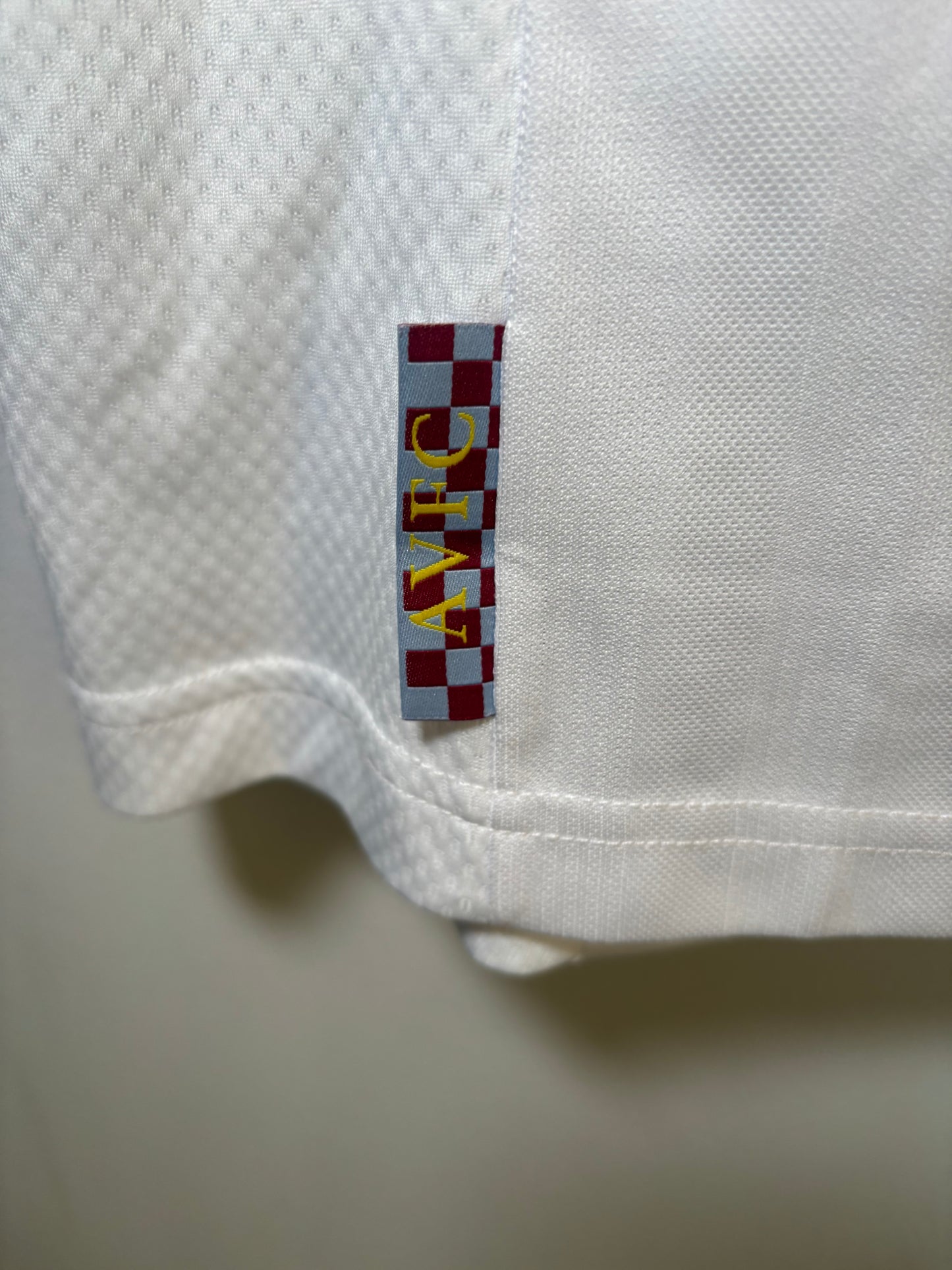 Aston Villa Away Shirt 2013/14 Antonio Luna (M)