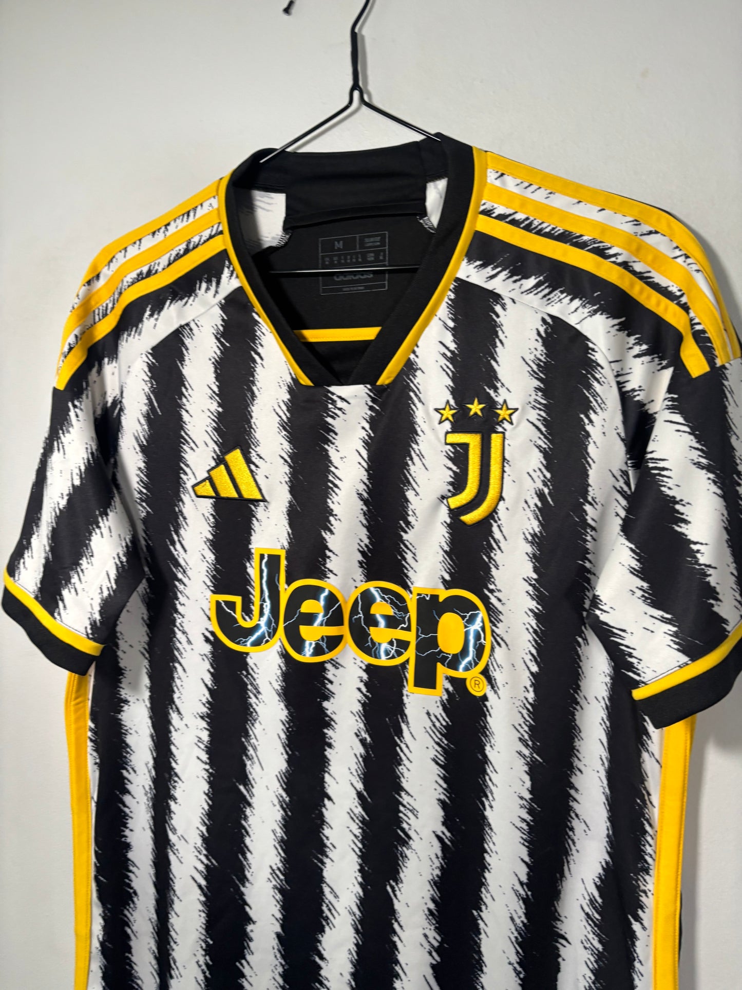 Juventus Home Shirt 2023/24 (M)
