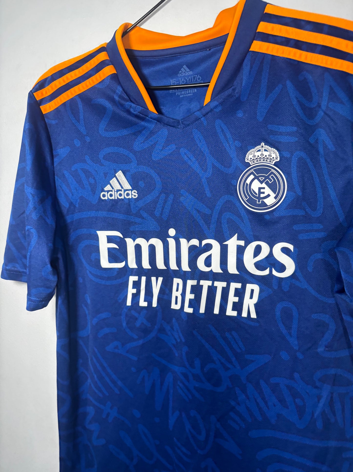 Real Madrid Vini JR Away Shirt 2021/22 (15/16Y)