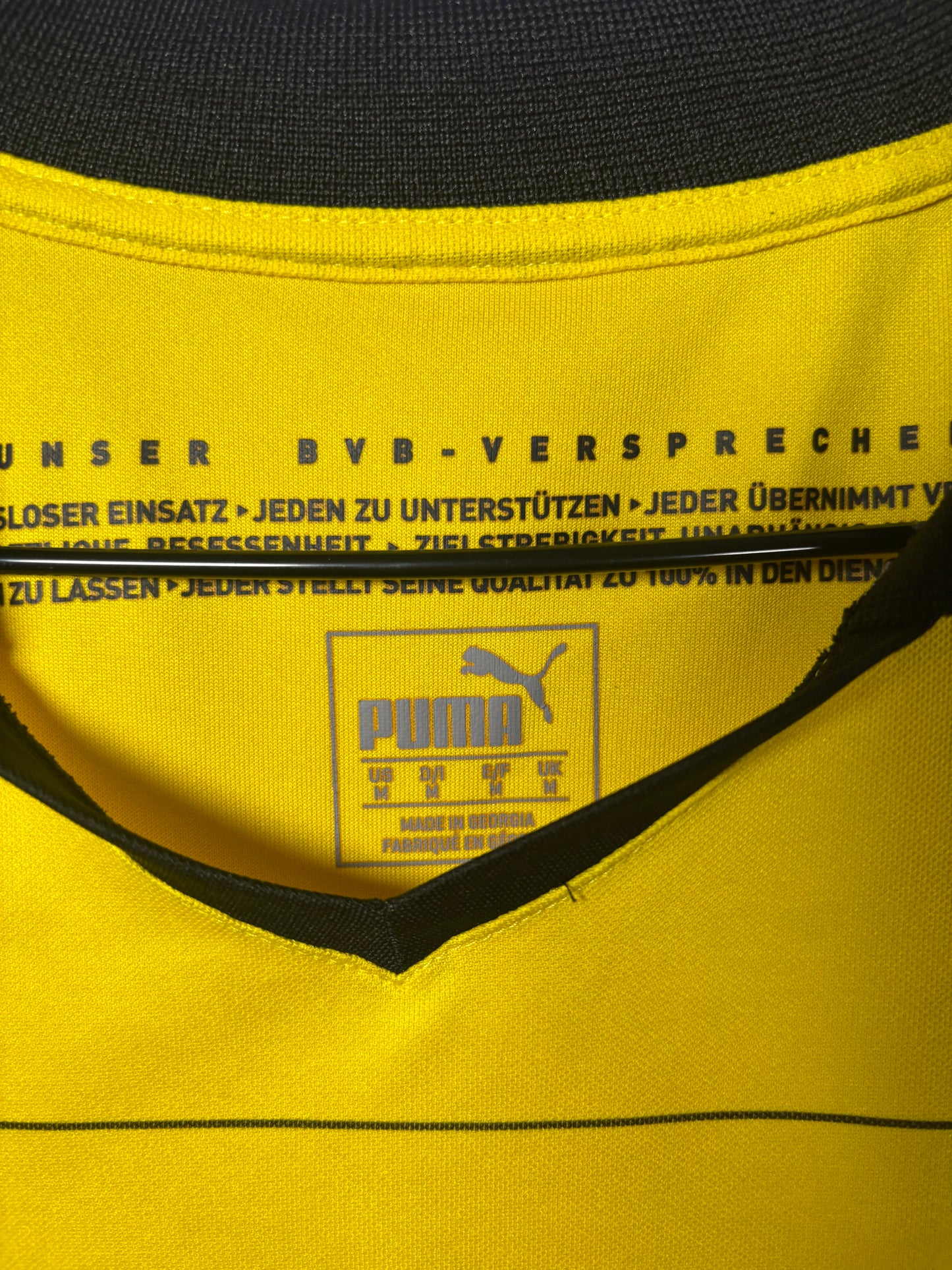 Borussia Dortmund Home Shirt 2015/16 (M)