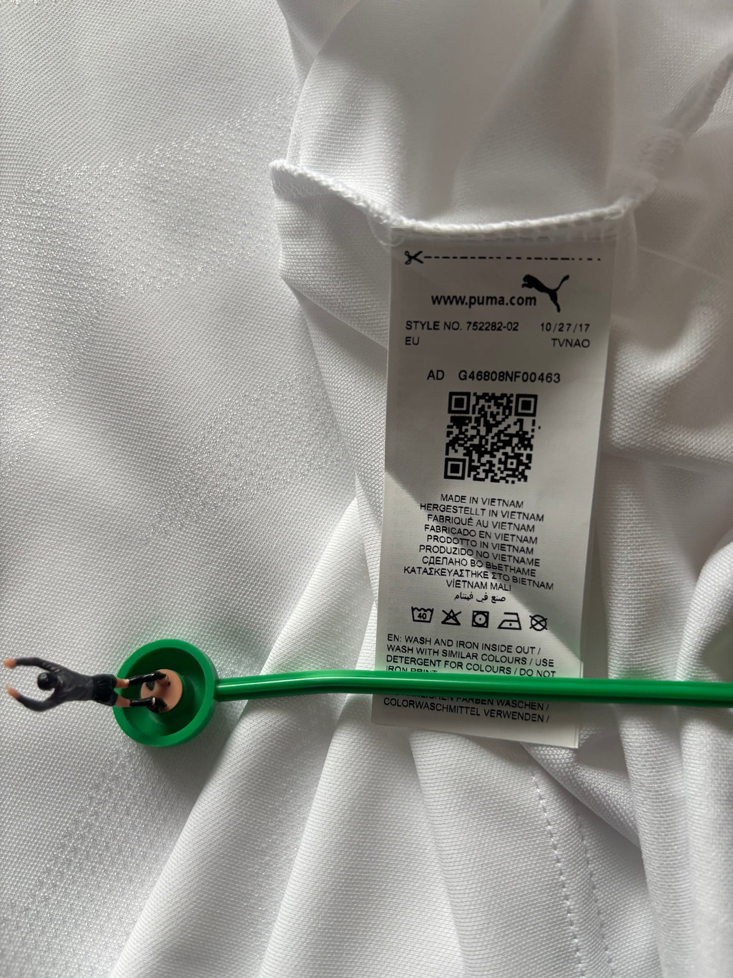 Italy Away Shirt BNWT 2018 (M)