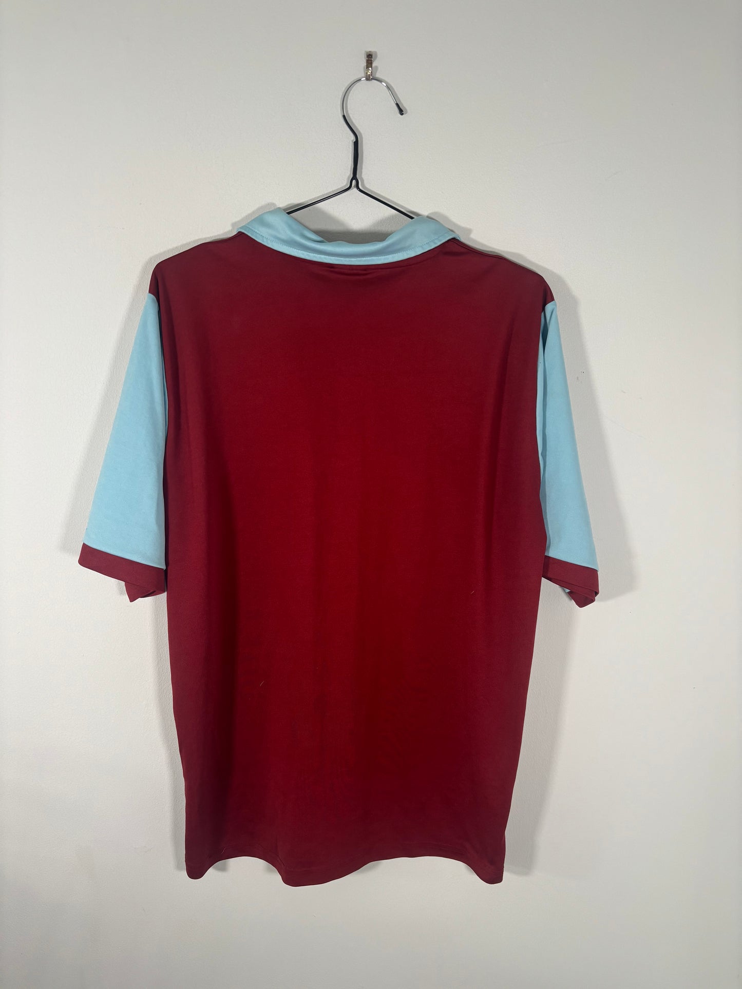 Burnley Home Shirt 2011/12 (L)