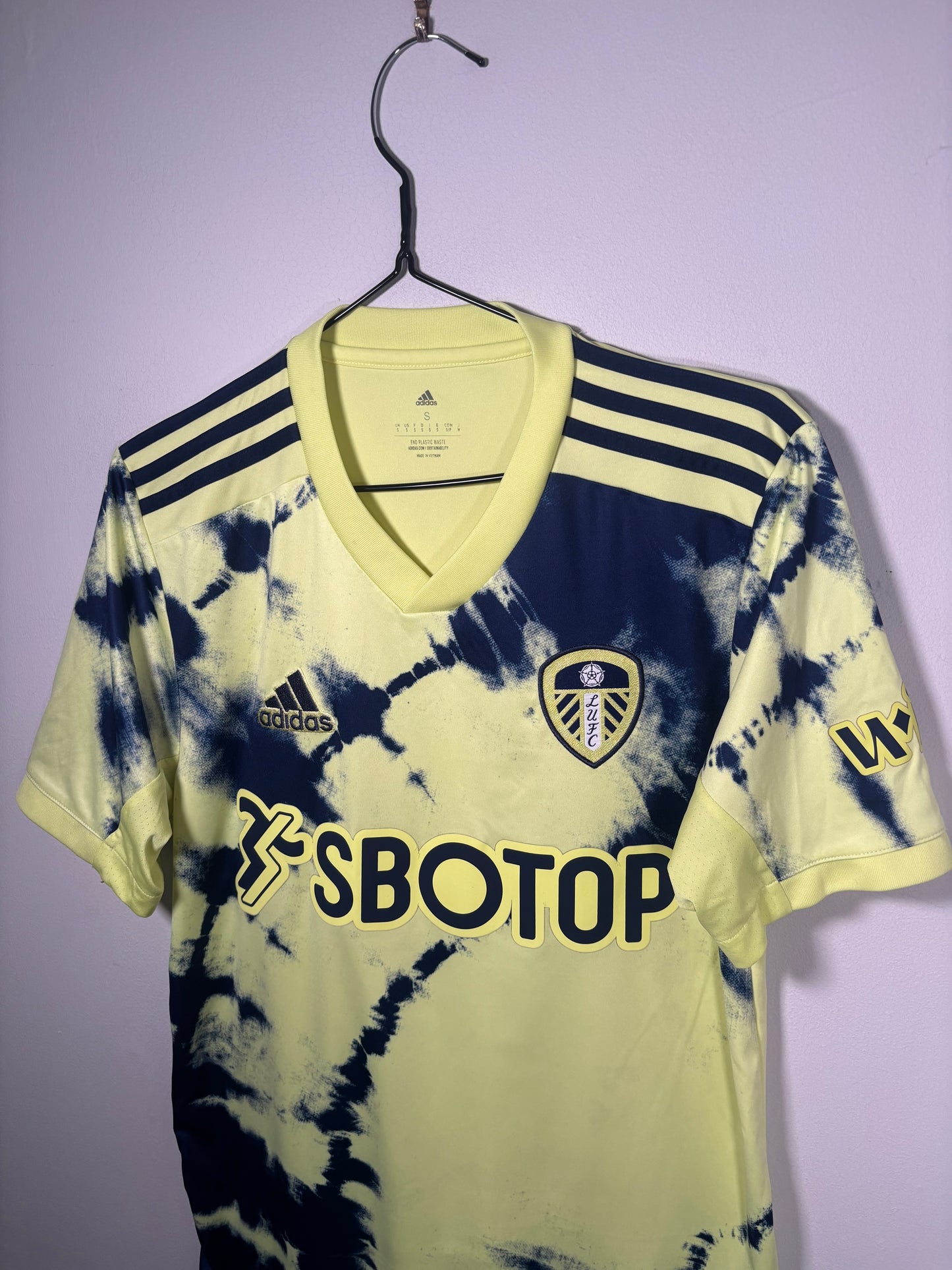 Leeds United Away Shirt 2022/23 (S)