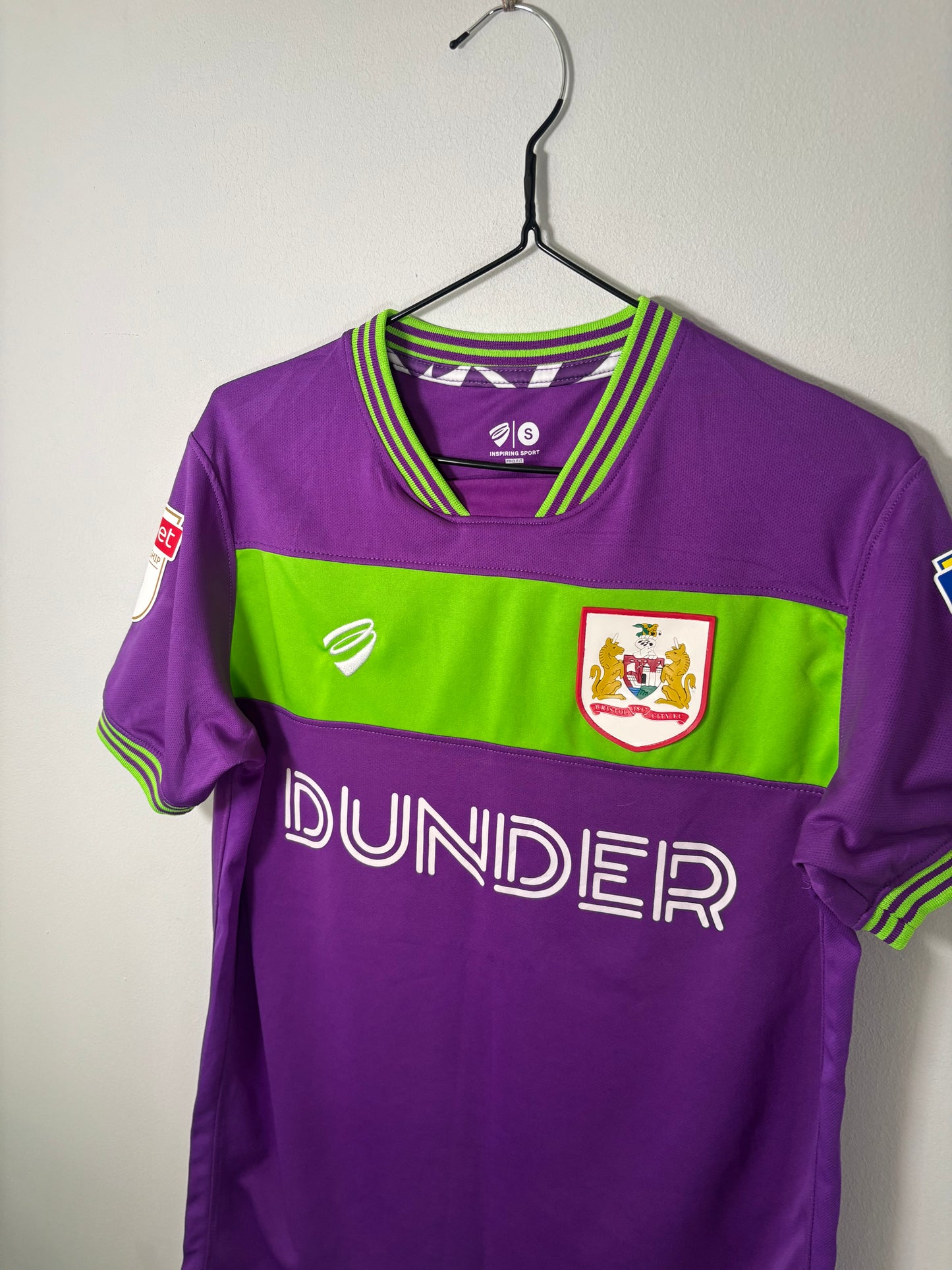 Bristol City Third Shirt 2018/19 (S)