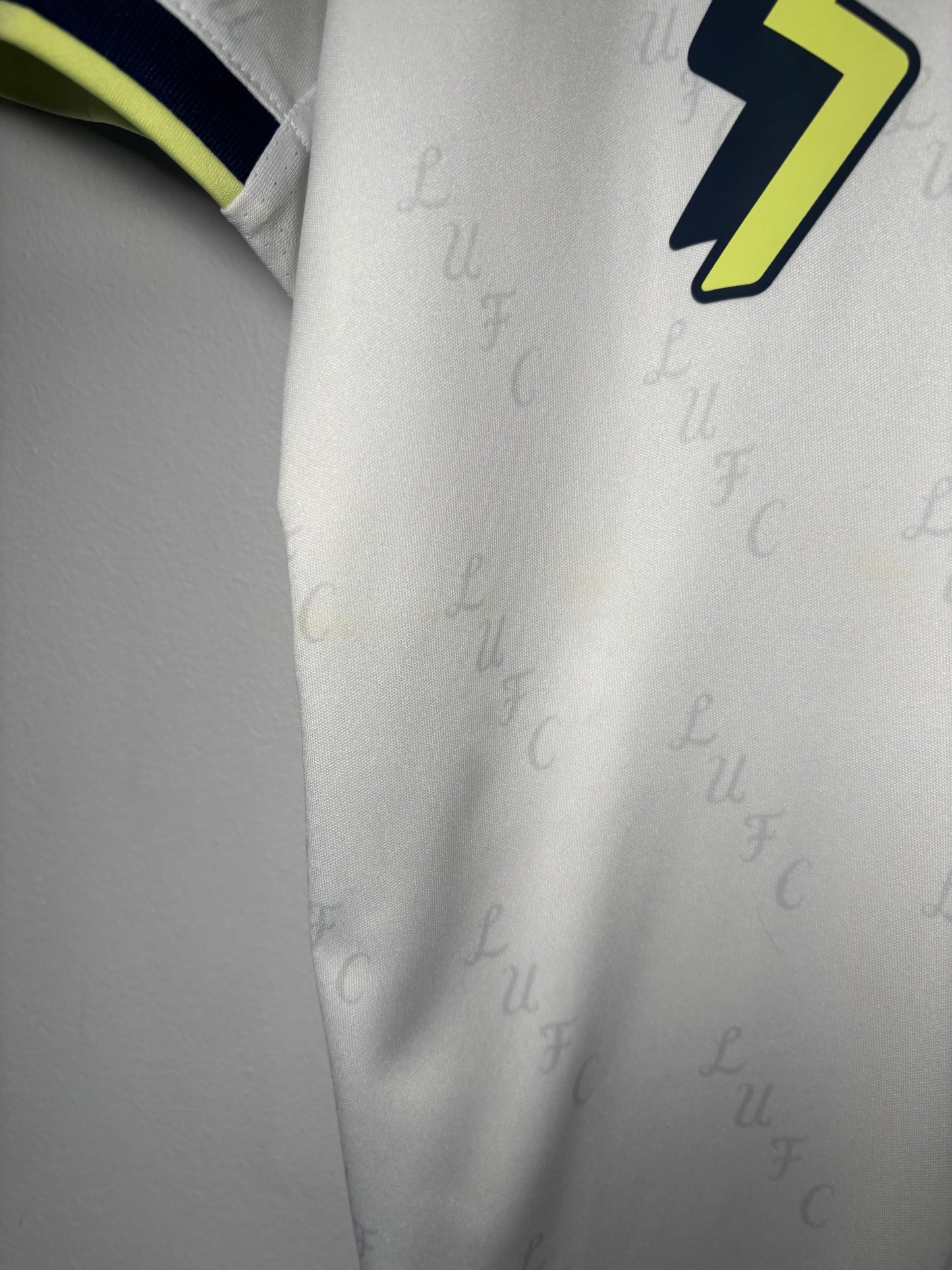 Leeds United Home Shirt 2022/23 Robert Koch (M)