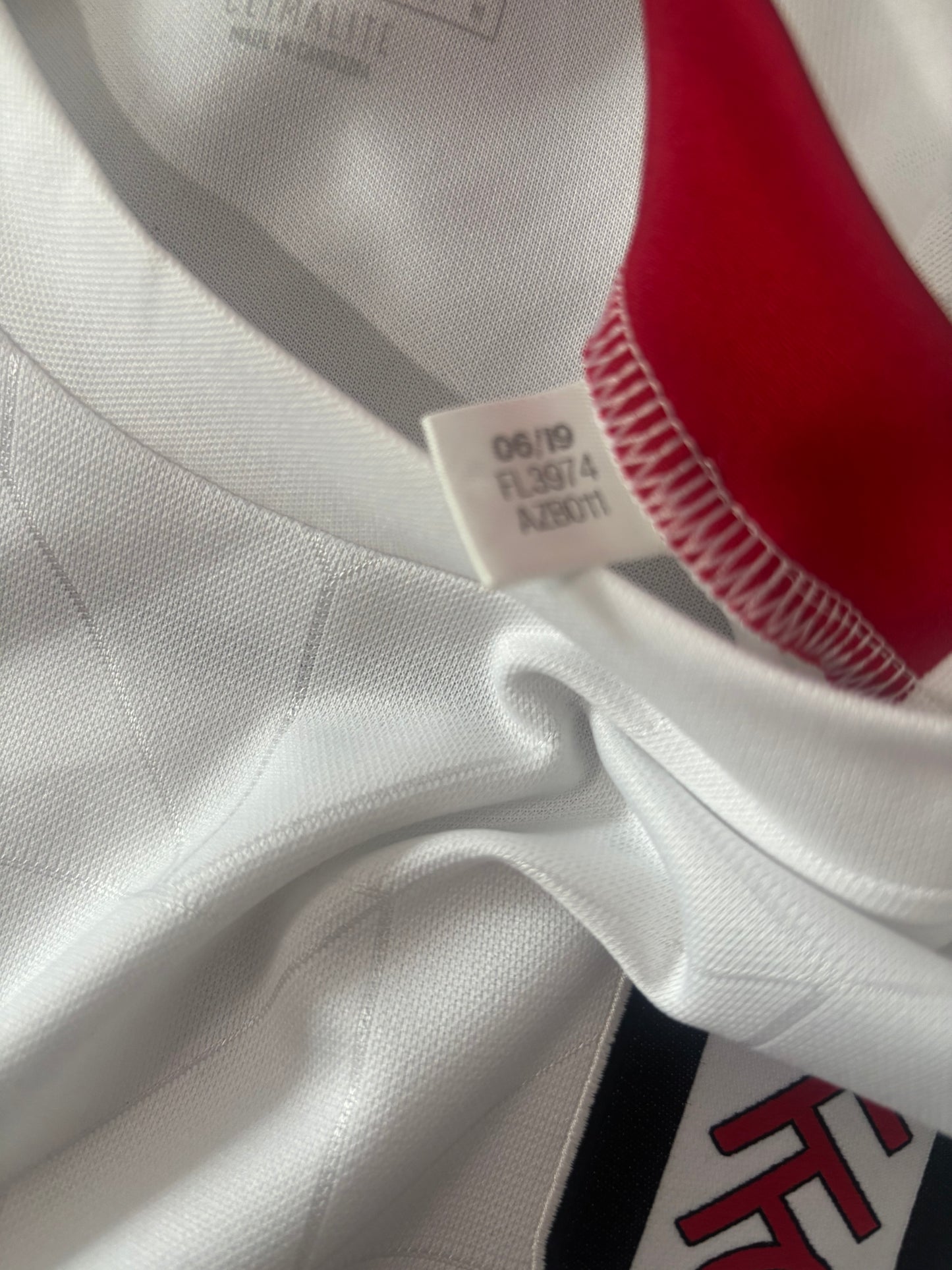 Fulham Home Shirt 2019/20 (S)