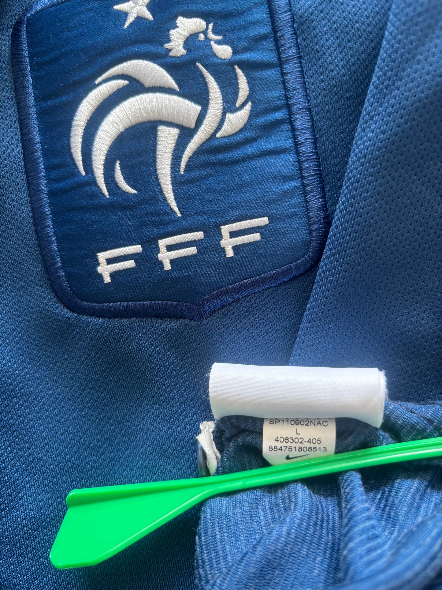 France Home Shirt 2011/12 (L)