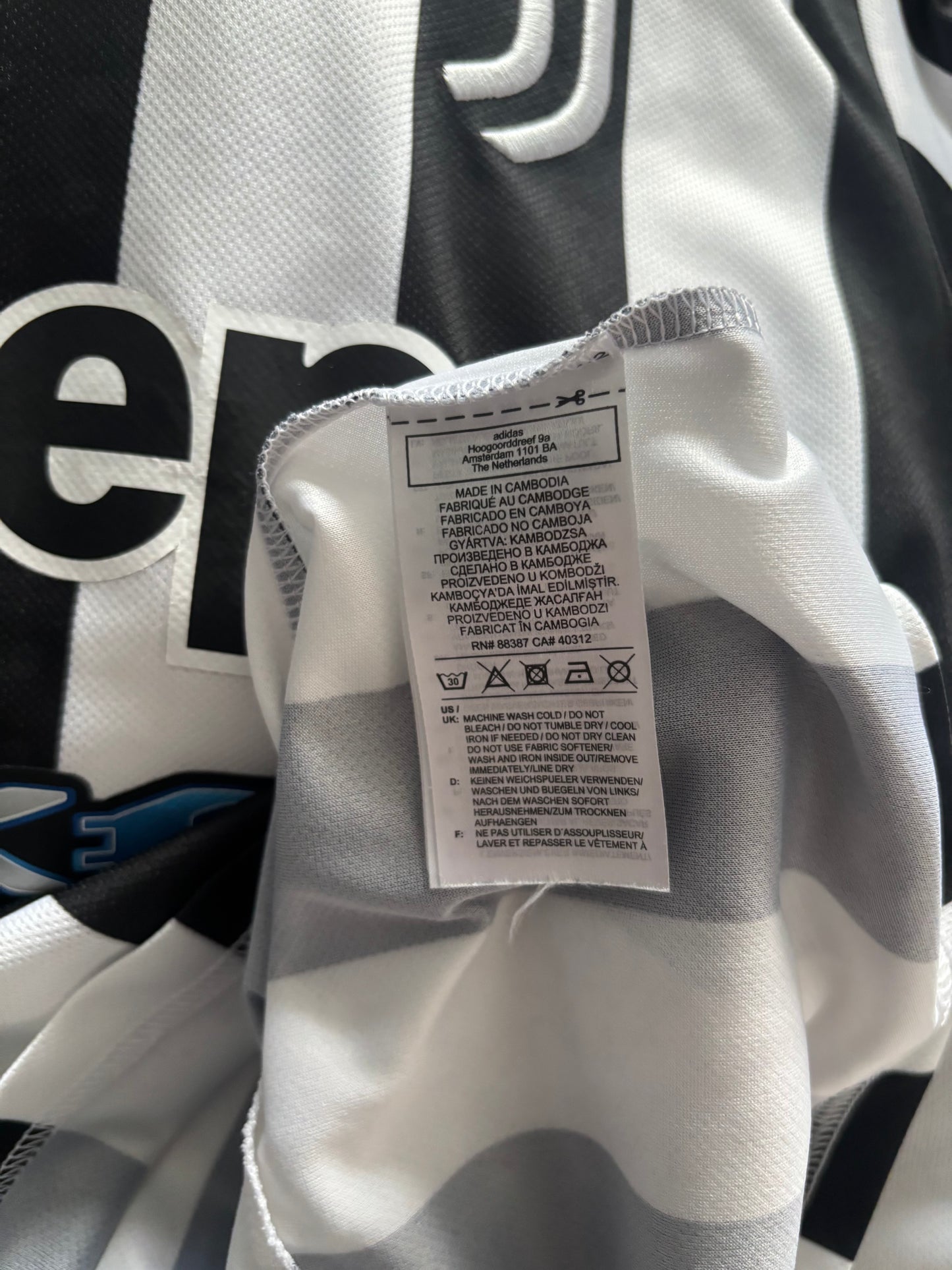 Juventus Home Shirt 2021/22 (M)