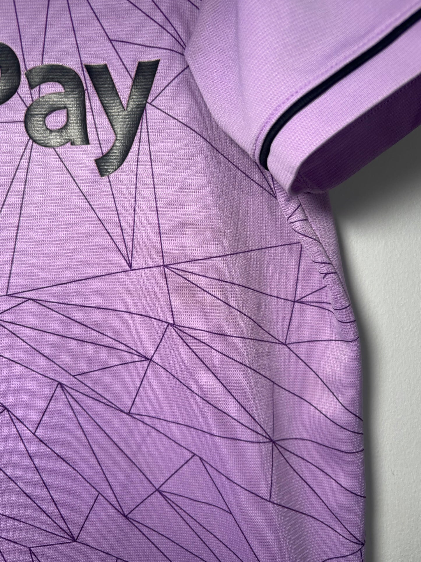Wolves Goalkeeper Shirt 2022/23 (M)