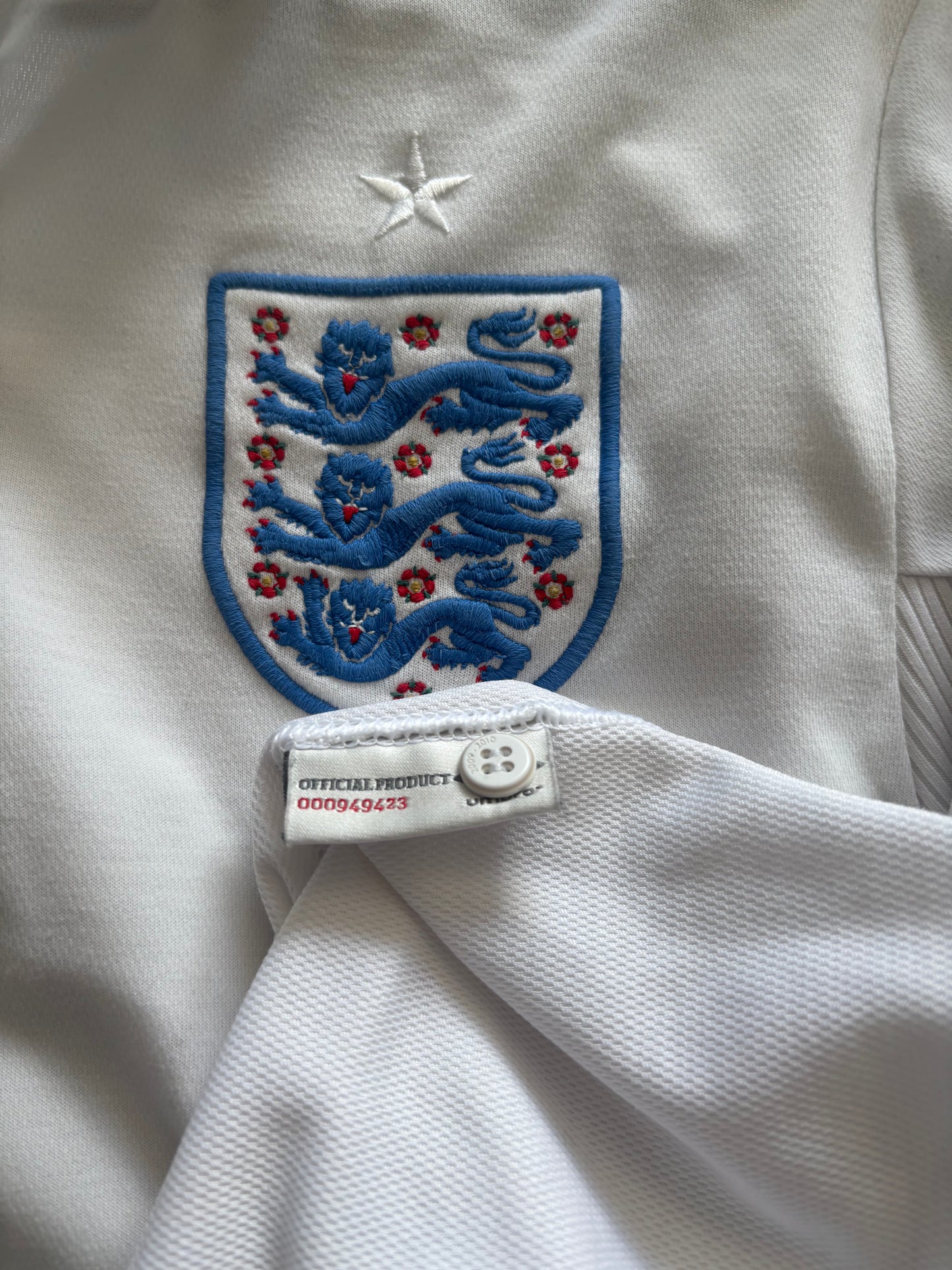 England Home Shirt 2010 (S)