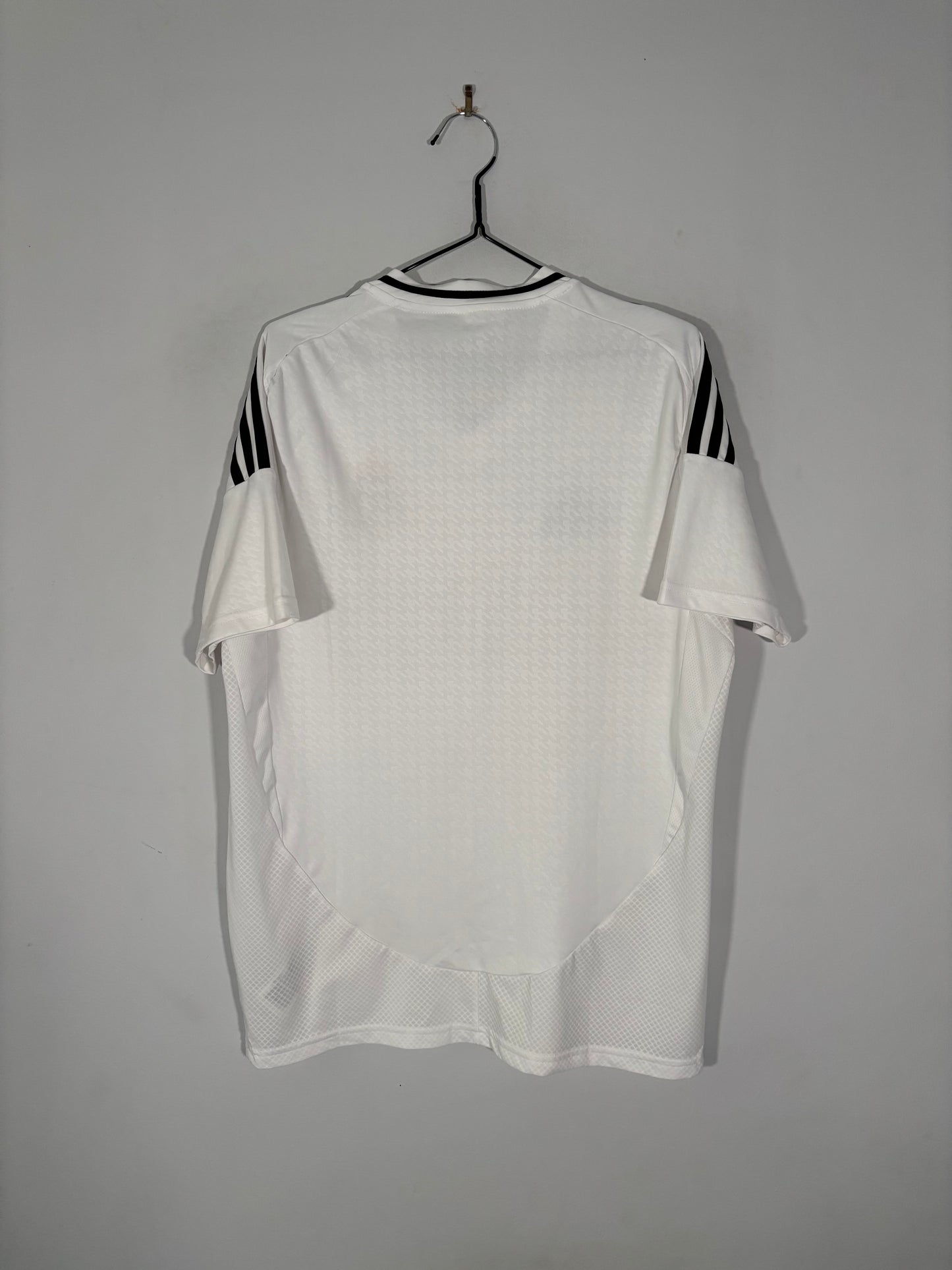 Real Madrid Home Shirt 2024/25 (M)