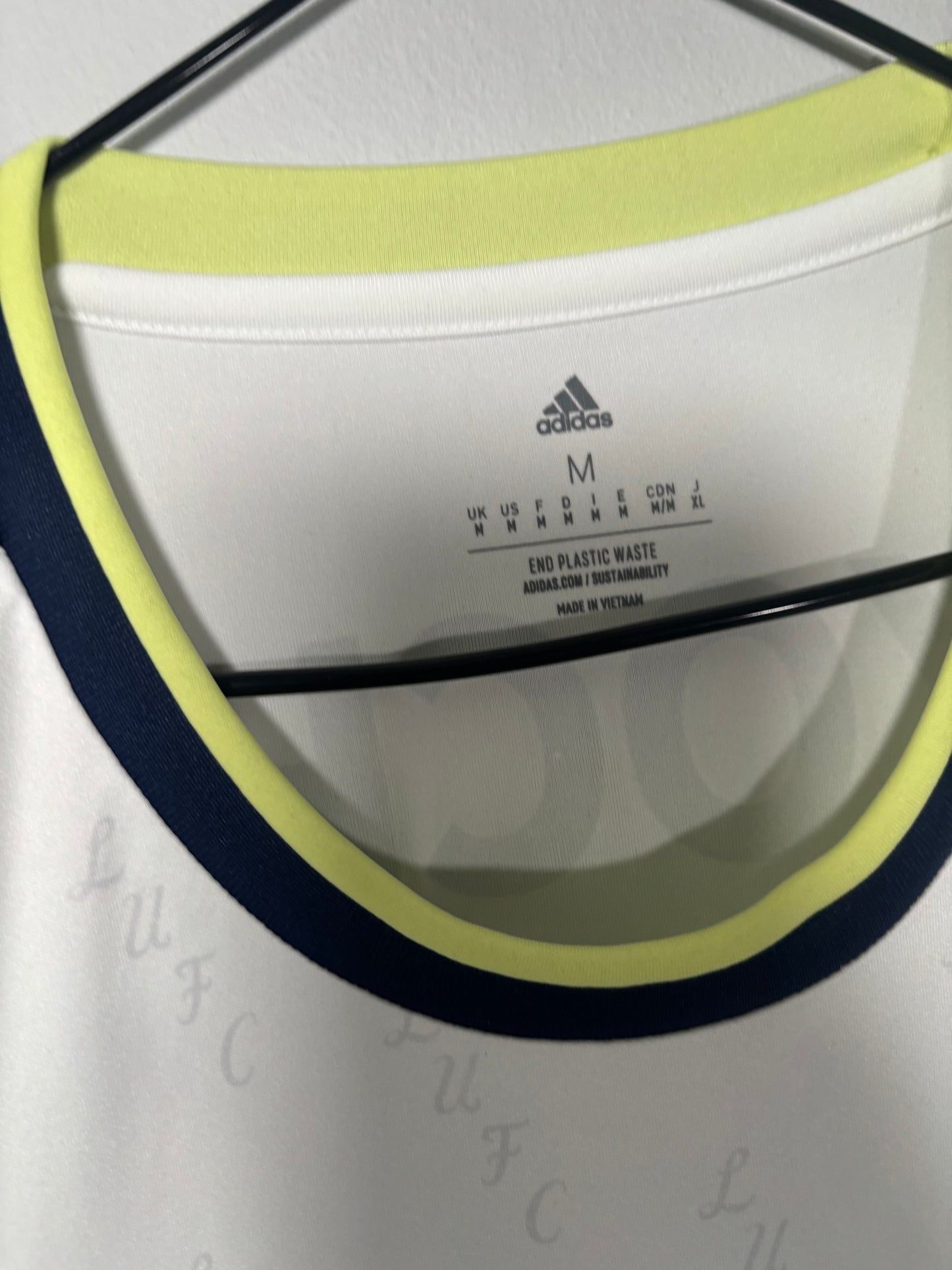 Leeds United Home Shirt 2022/23 Robert Koch (M)