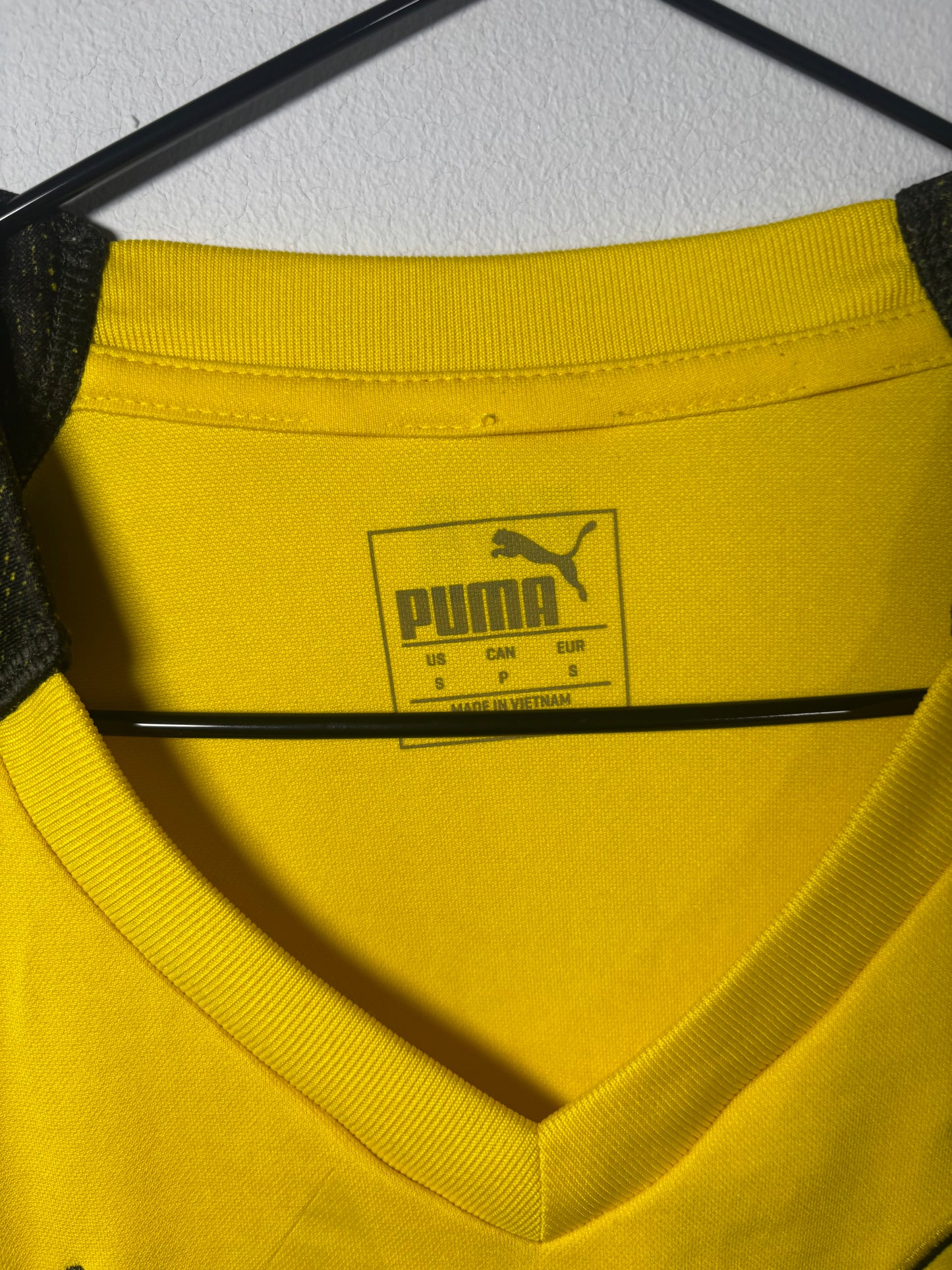 Borussia Dortmund Home Shirt 2018/19 (S)