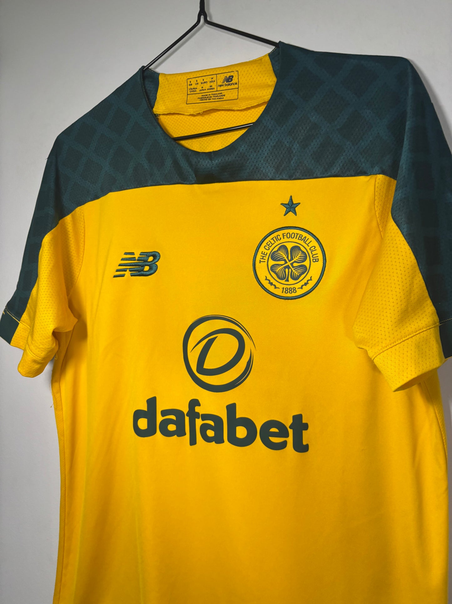 Celtic Away Shirt 2019/20 (S)
