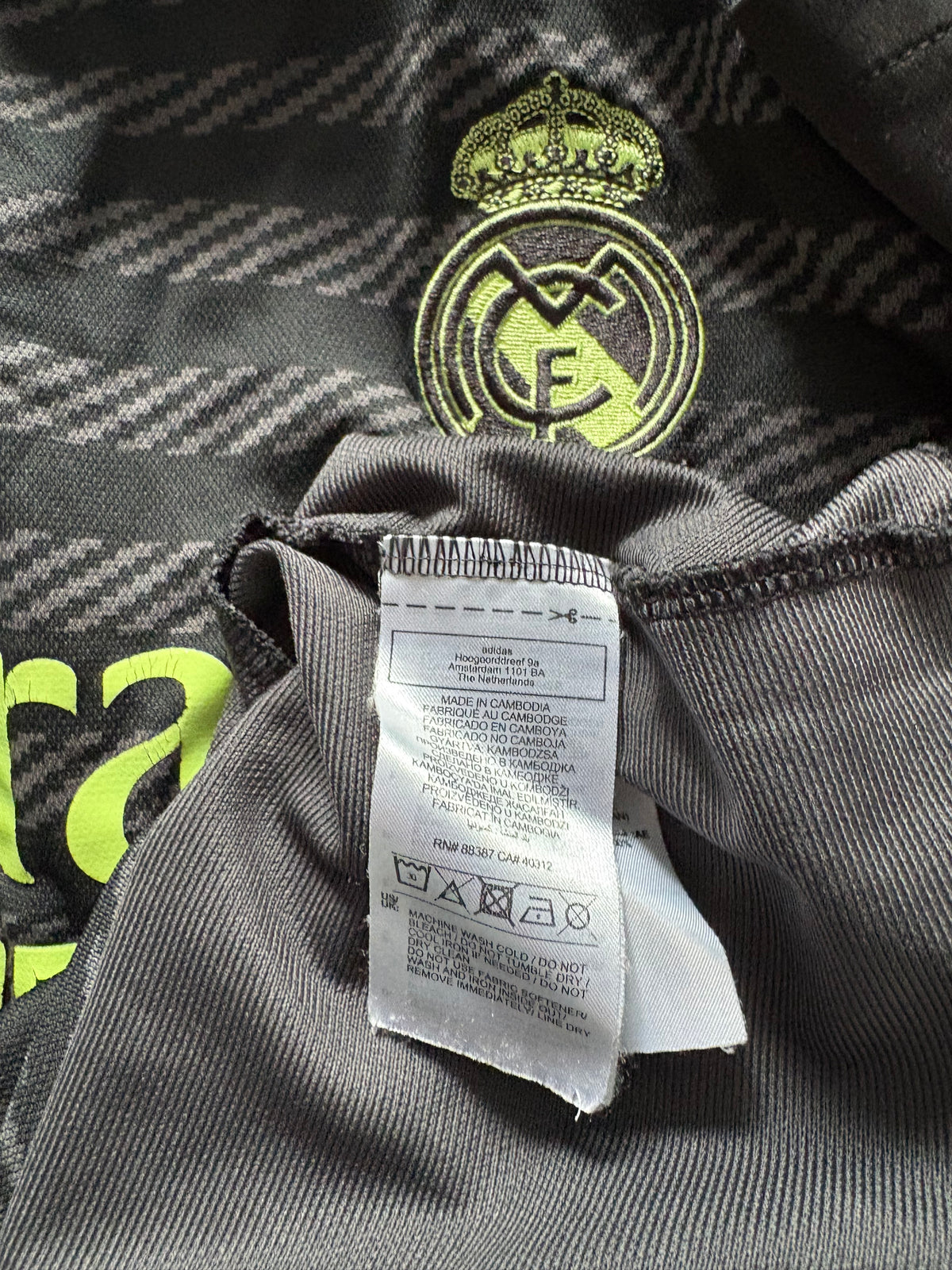 Real Madrid Third Shirt 2022/23 (L)