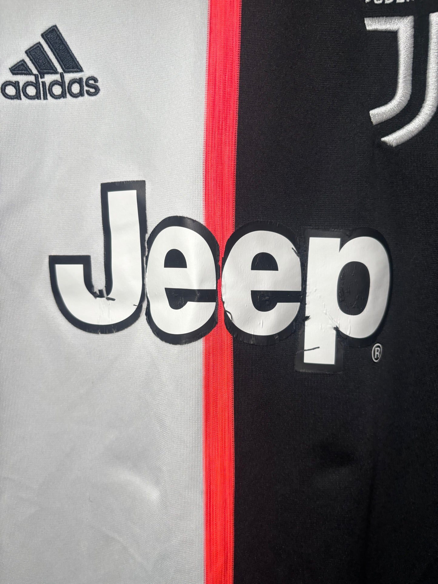 Juventus Home Shirt 2019/20 (M)