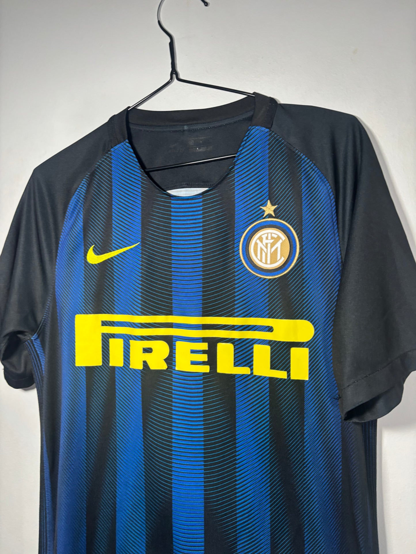 Inter Milan Home Shirt 2016/17 (S)