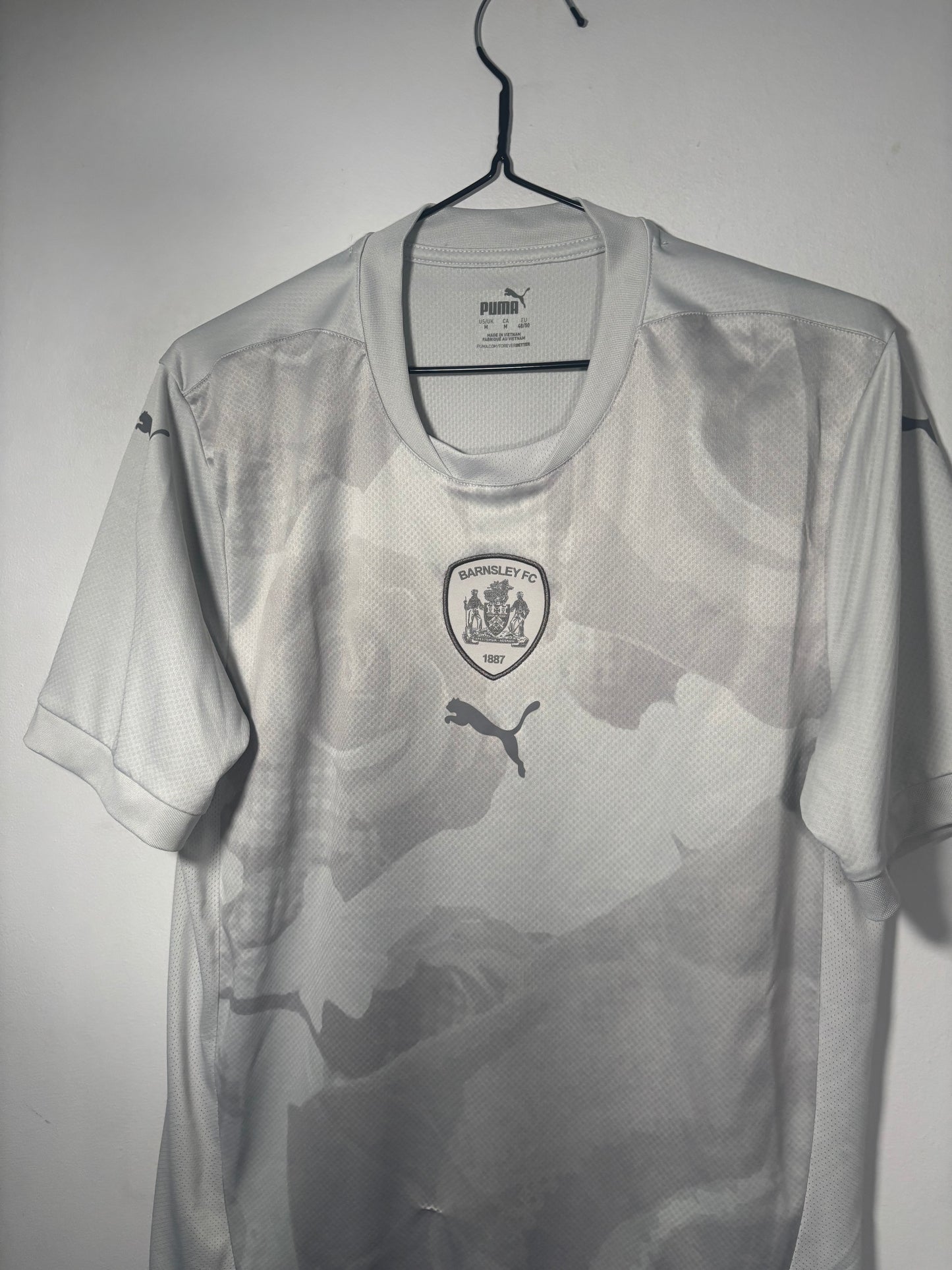 Barnsley Away Shirt 2024/24 (M)