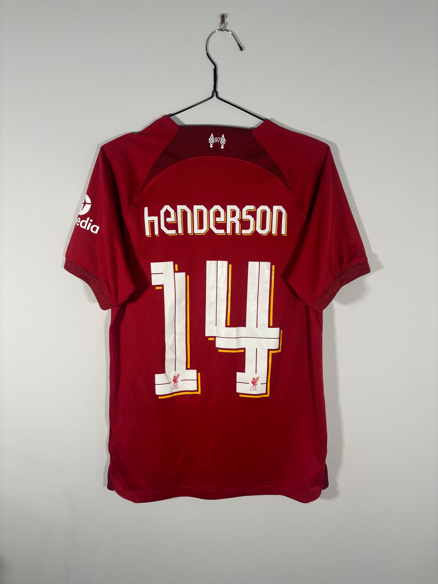 Liverpool Home Shirt 2022/23 Jordan Henderson (S)