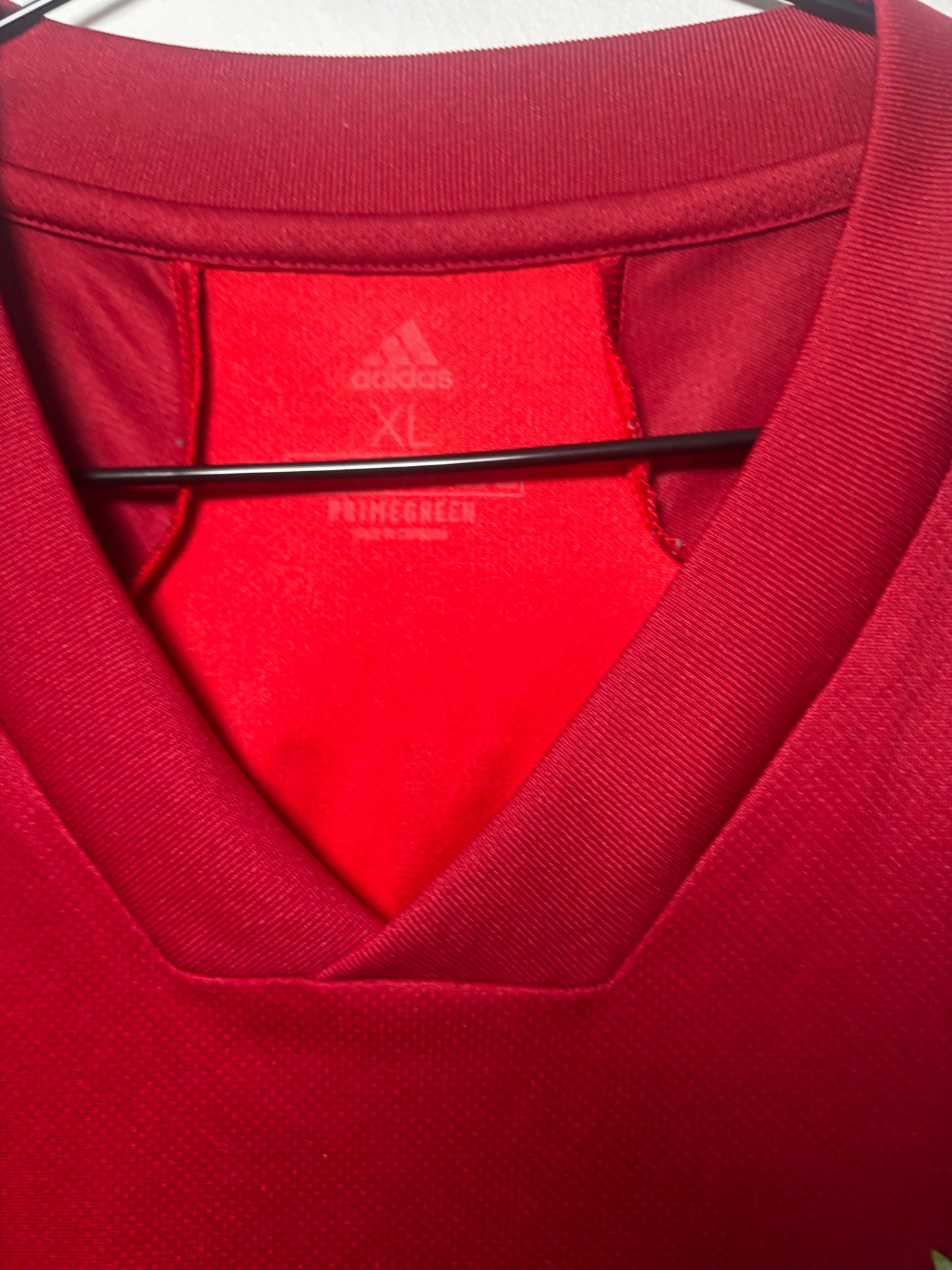 Bayern Munich Home Shirt 2021/22 Robert Lewandowski (XL)