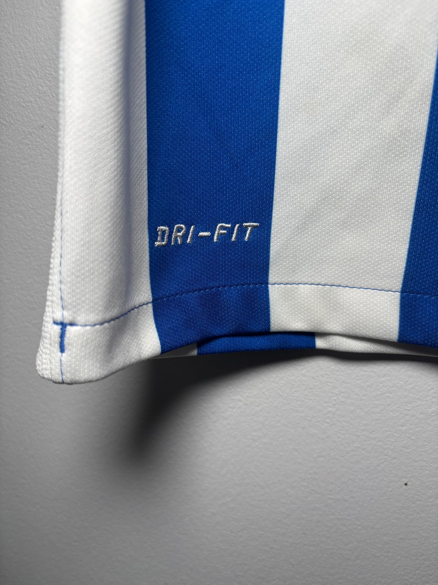 Brighton And Hove Albion Home Shirt 2017/18 (S)