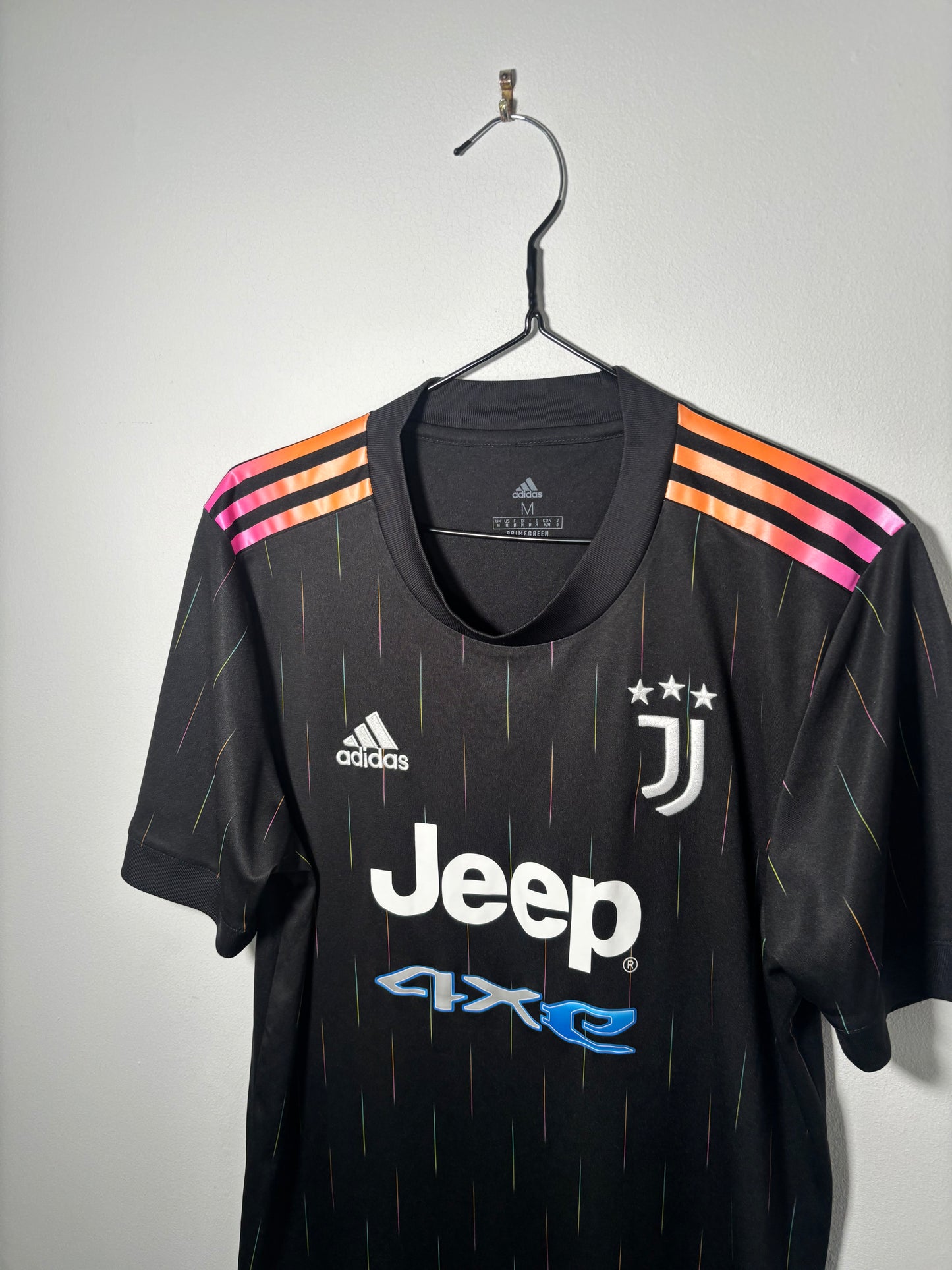 Juventus Away Shirt 2021/22 (M)