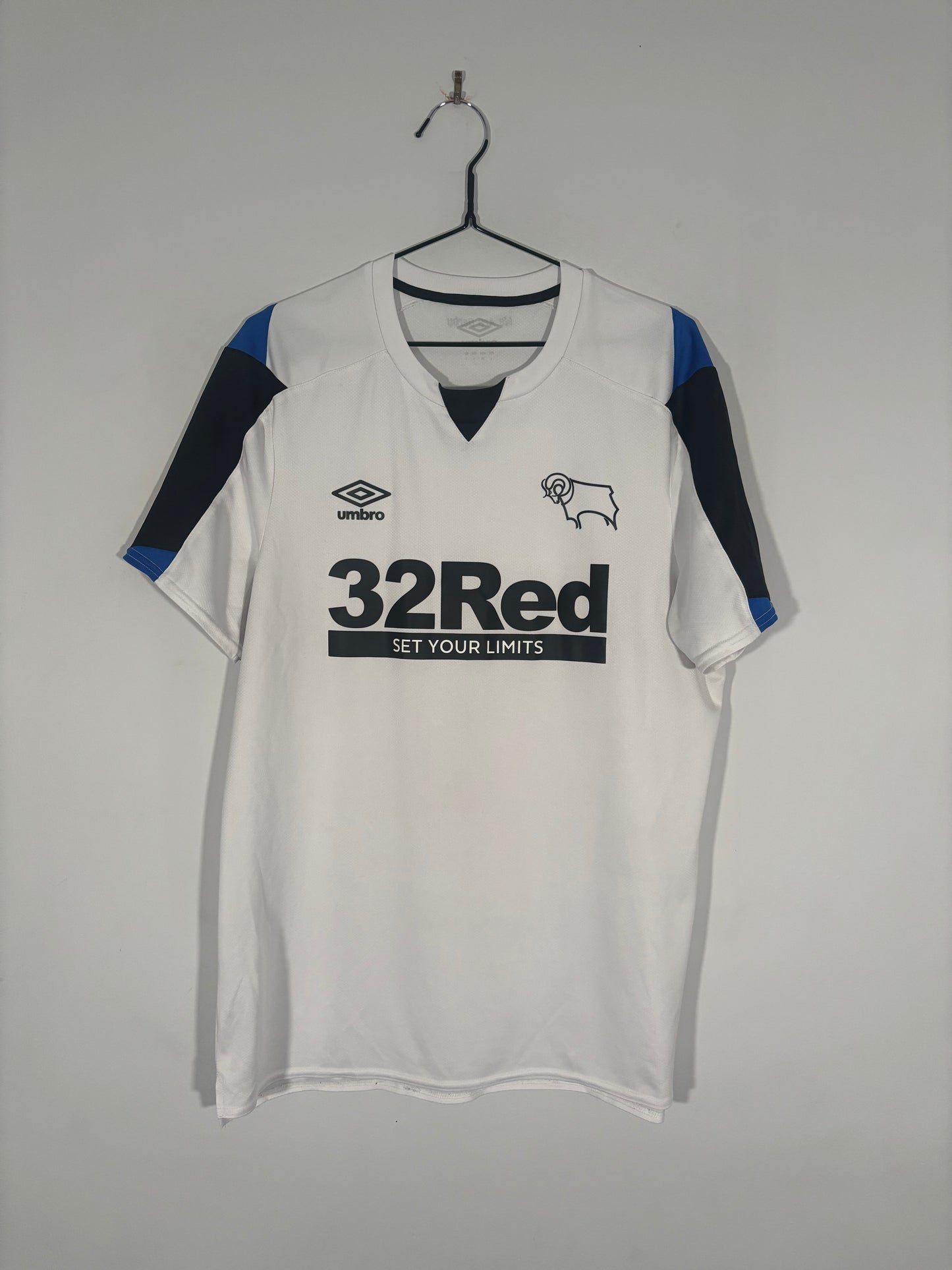 Derby County Home Shirt 2021/22 (L)