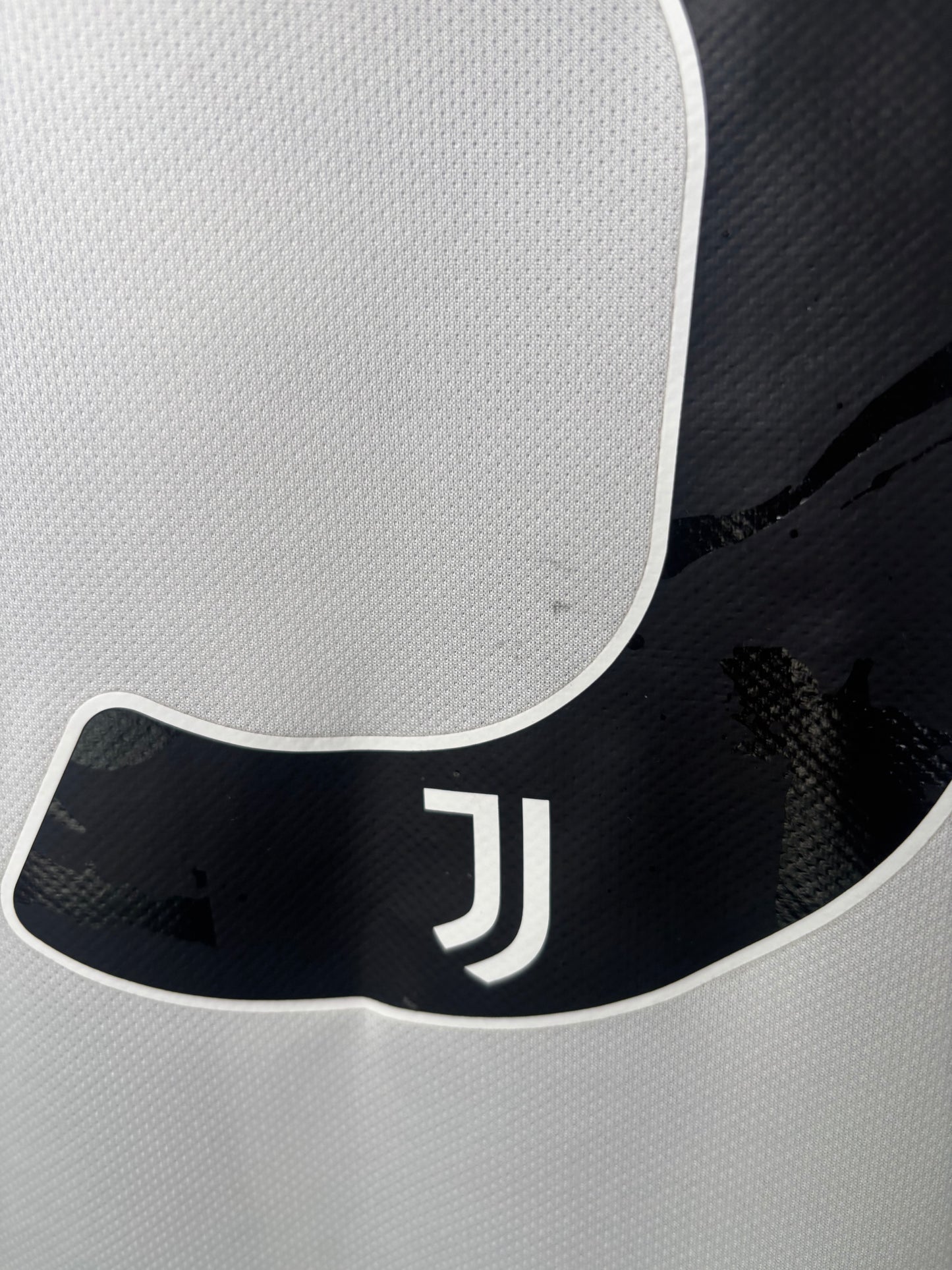 Juventus Home Shirt 2021/22 Arthur (S)