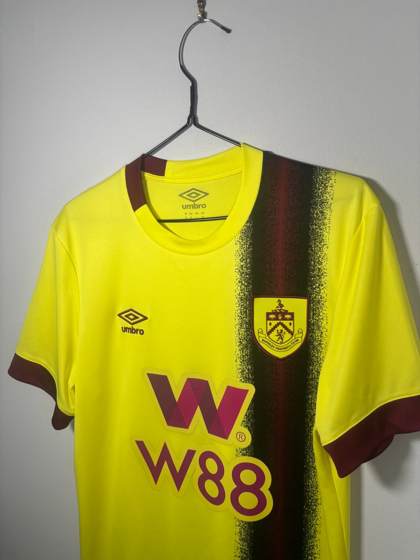 Burnley Away Shirt 2023/24 (M)