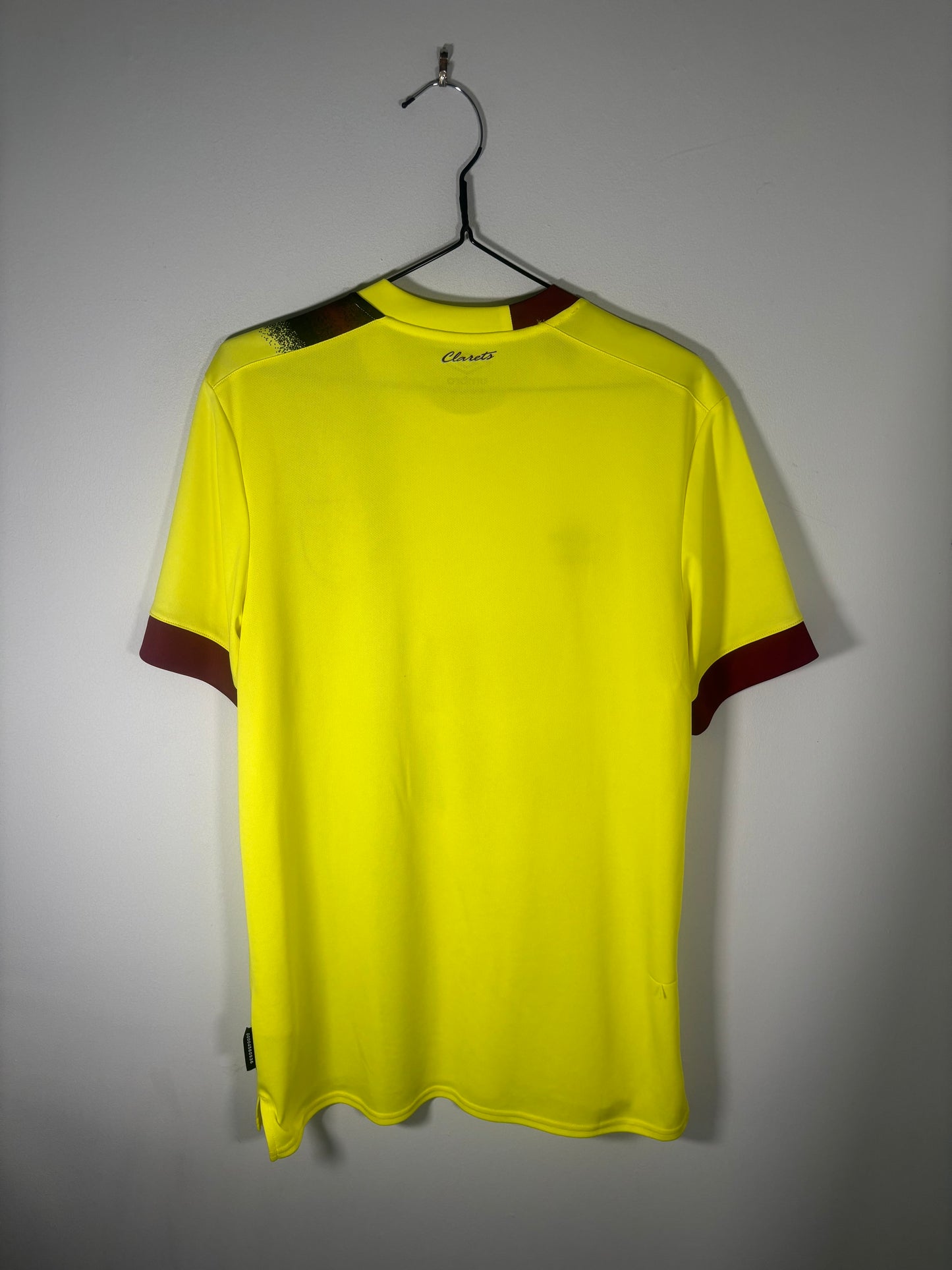 Burnley Away Shirt 2023/24 (M)