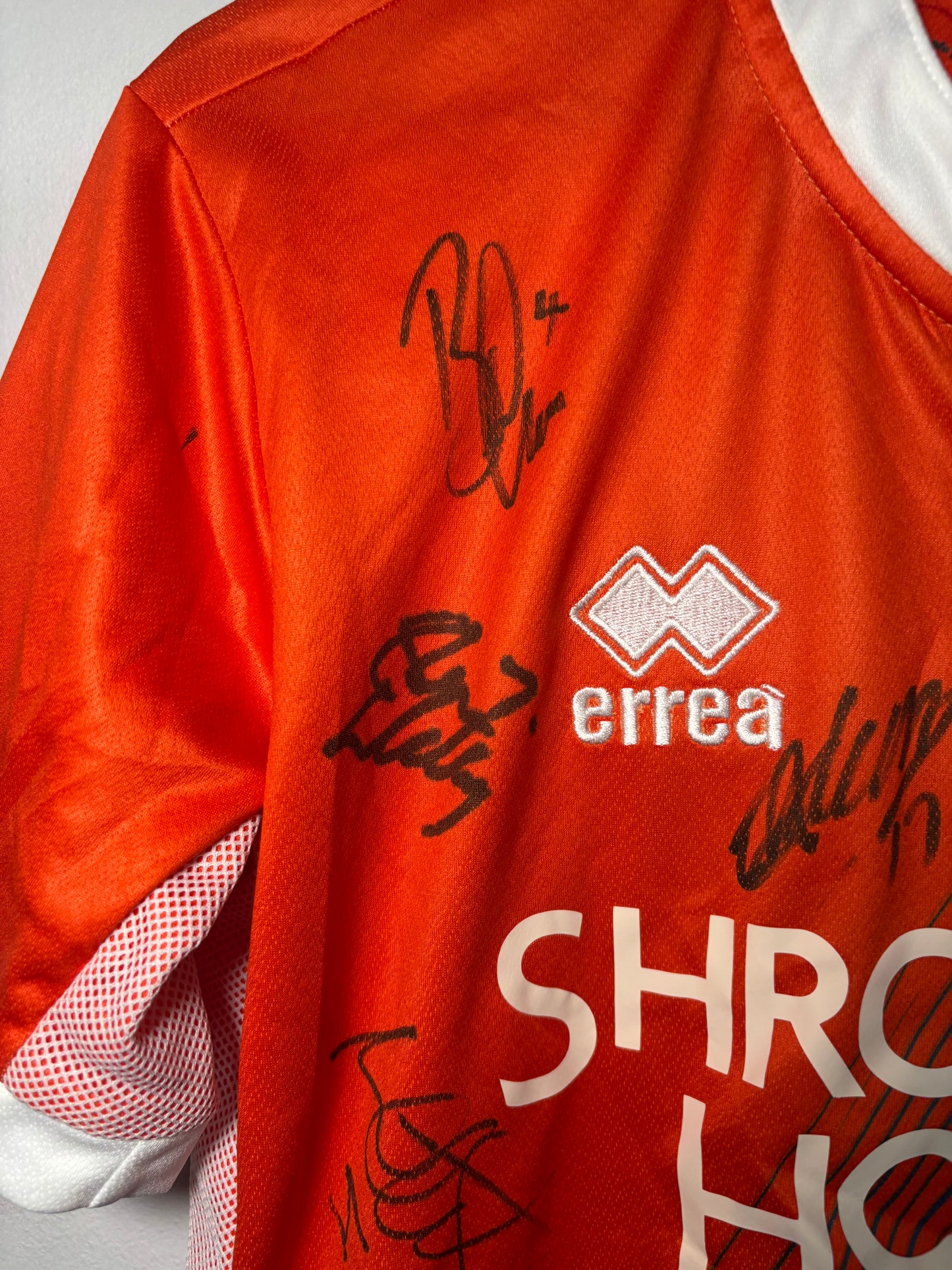 Shrewsbury Town Away Shirt 2018/19 Squad Signed (S)